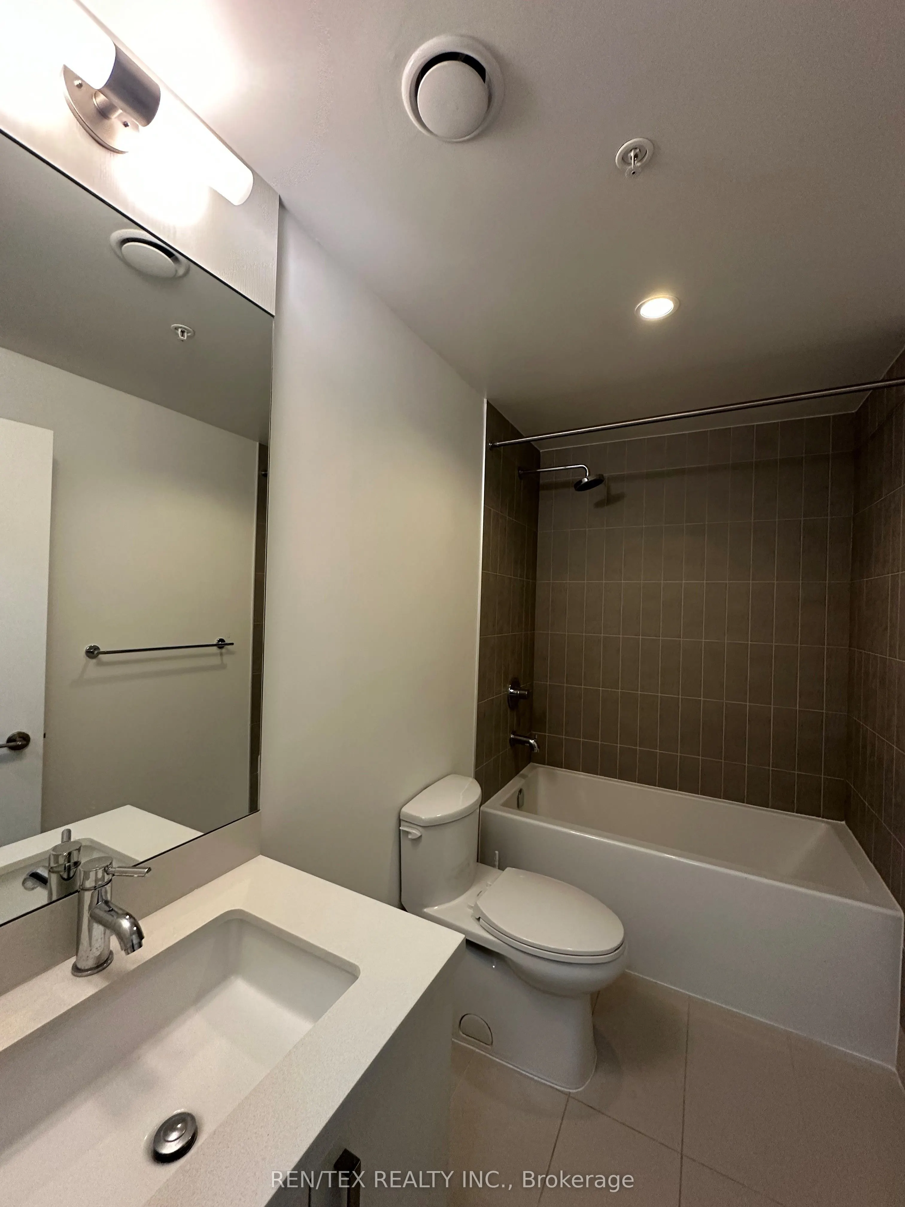 120 Bayview Avenue, #S307