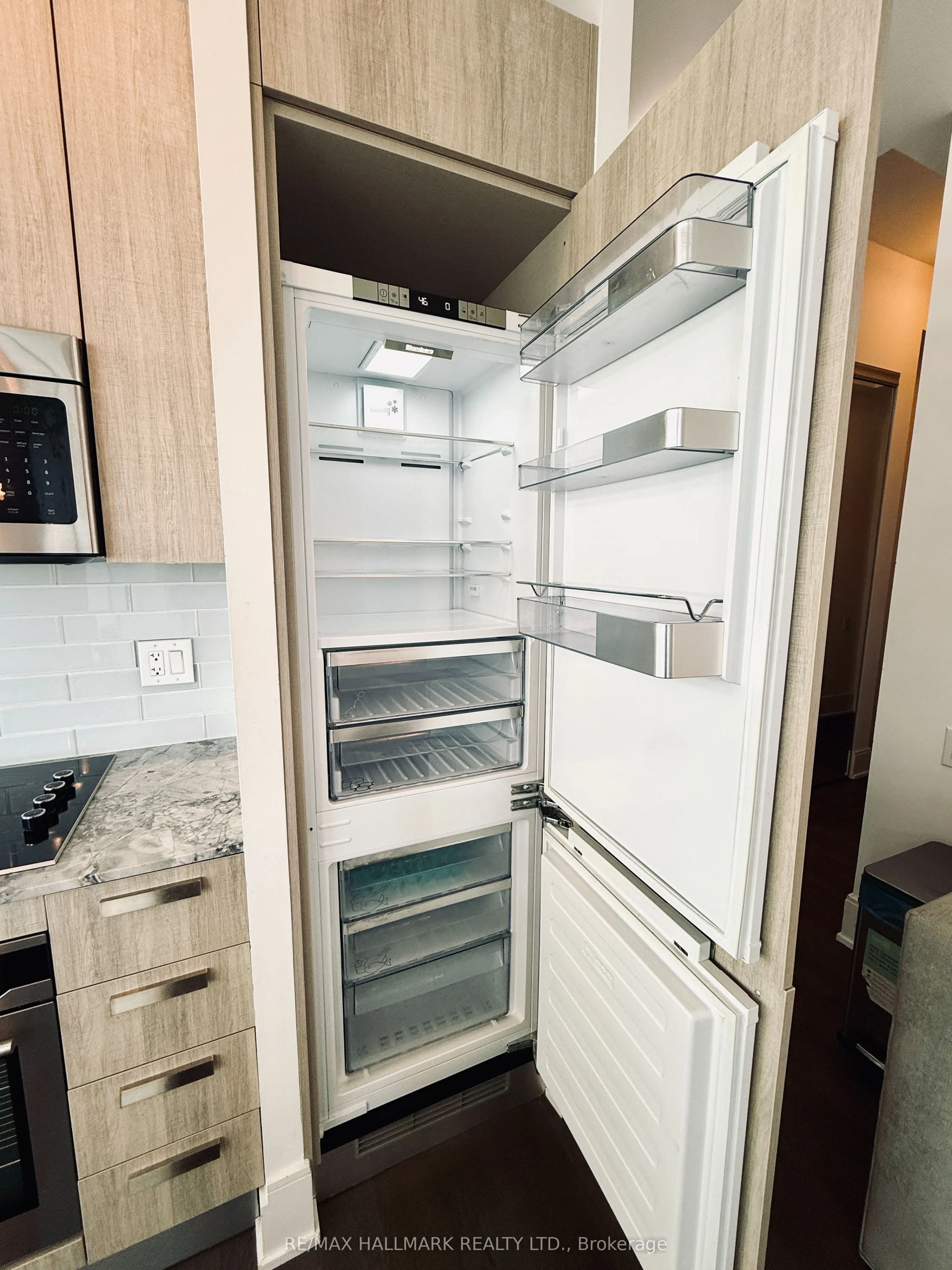 42 Charles Street E, #5301