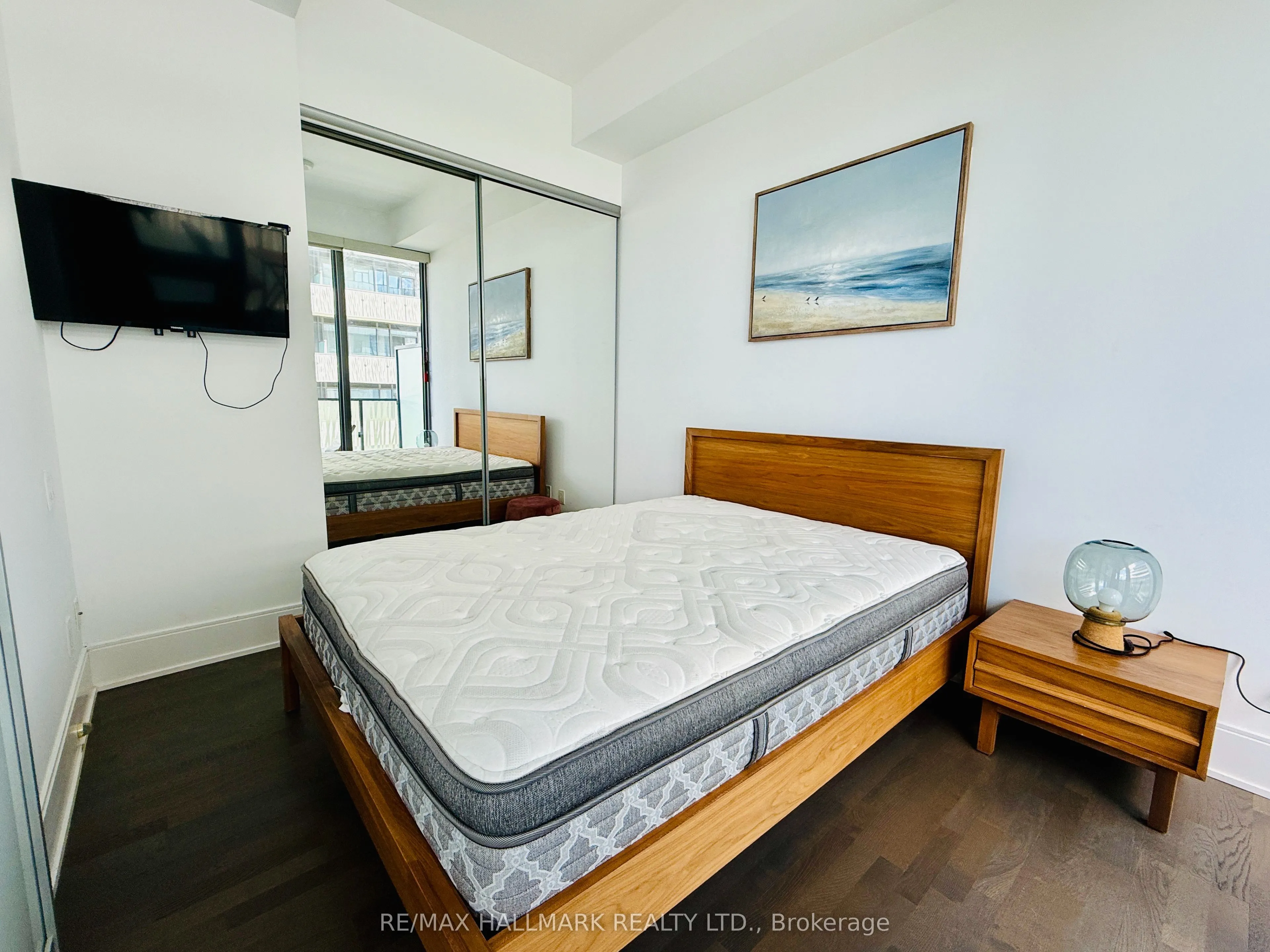 42 Charles Street E, #5301