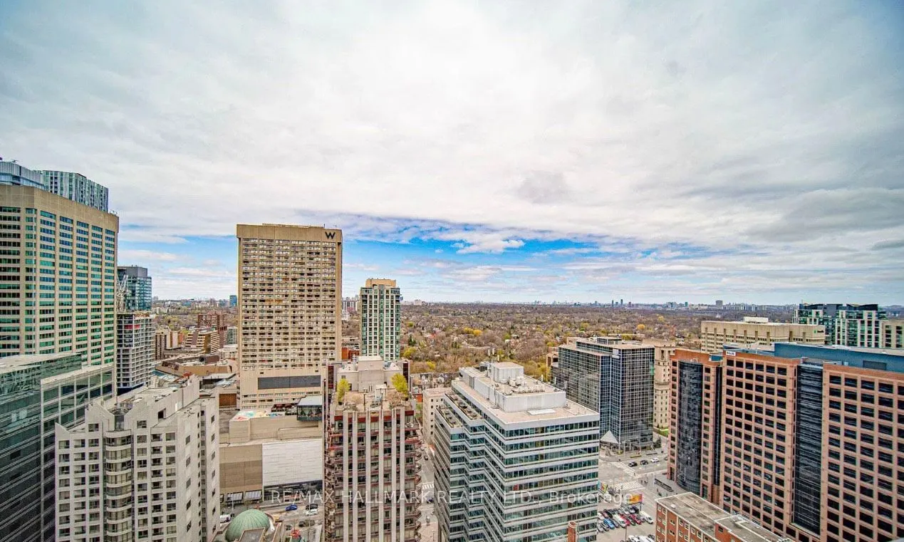 42 Charles Street E, #5301