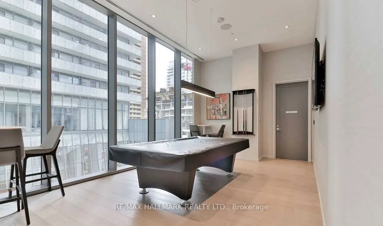 42 Charles Street E, #5301