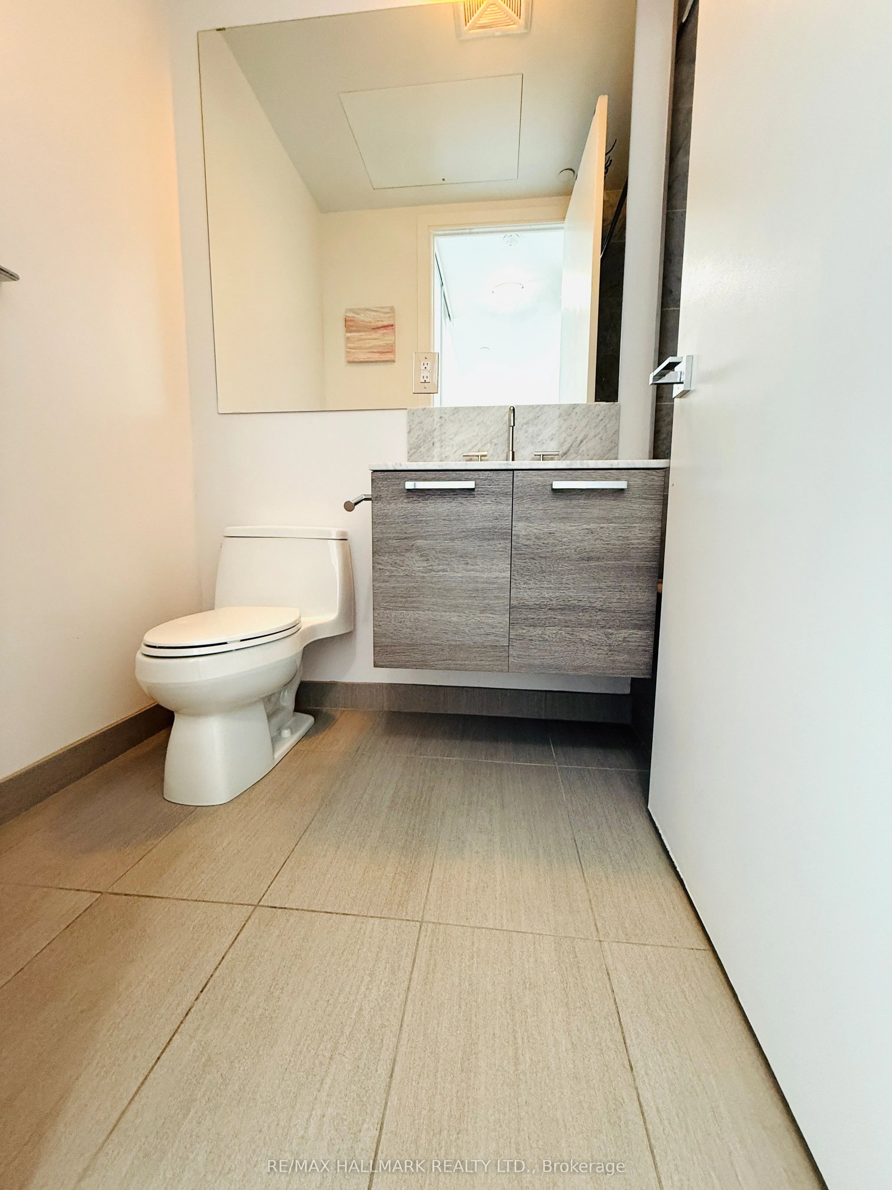 42 Charles Street E, #5301