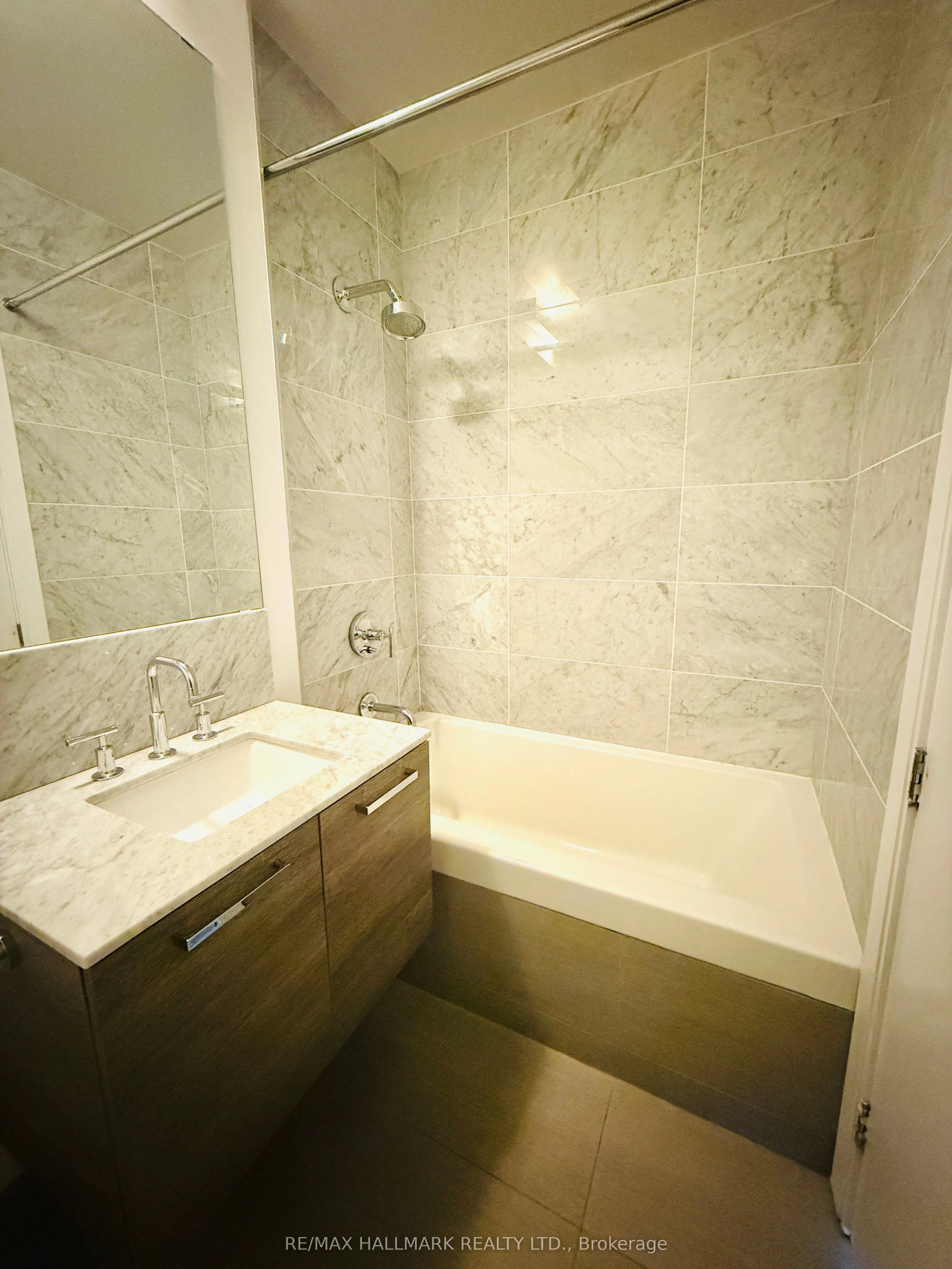 42 Charles Street E, #5301