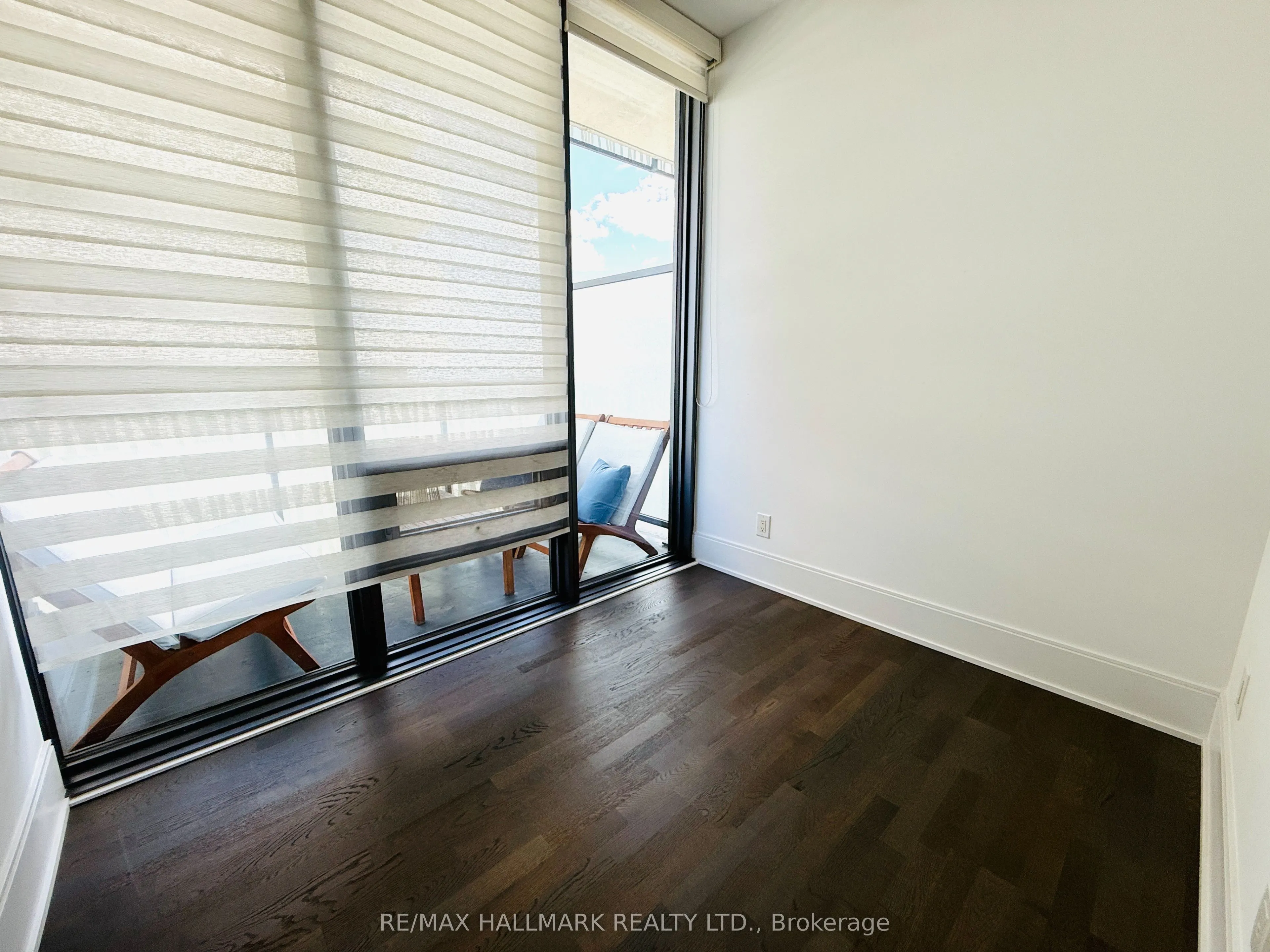 42 Charles Street E, #5301