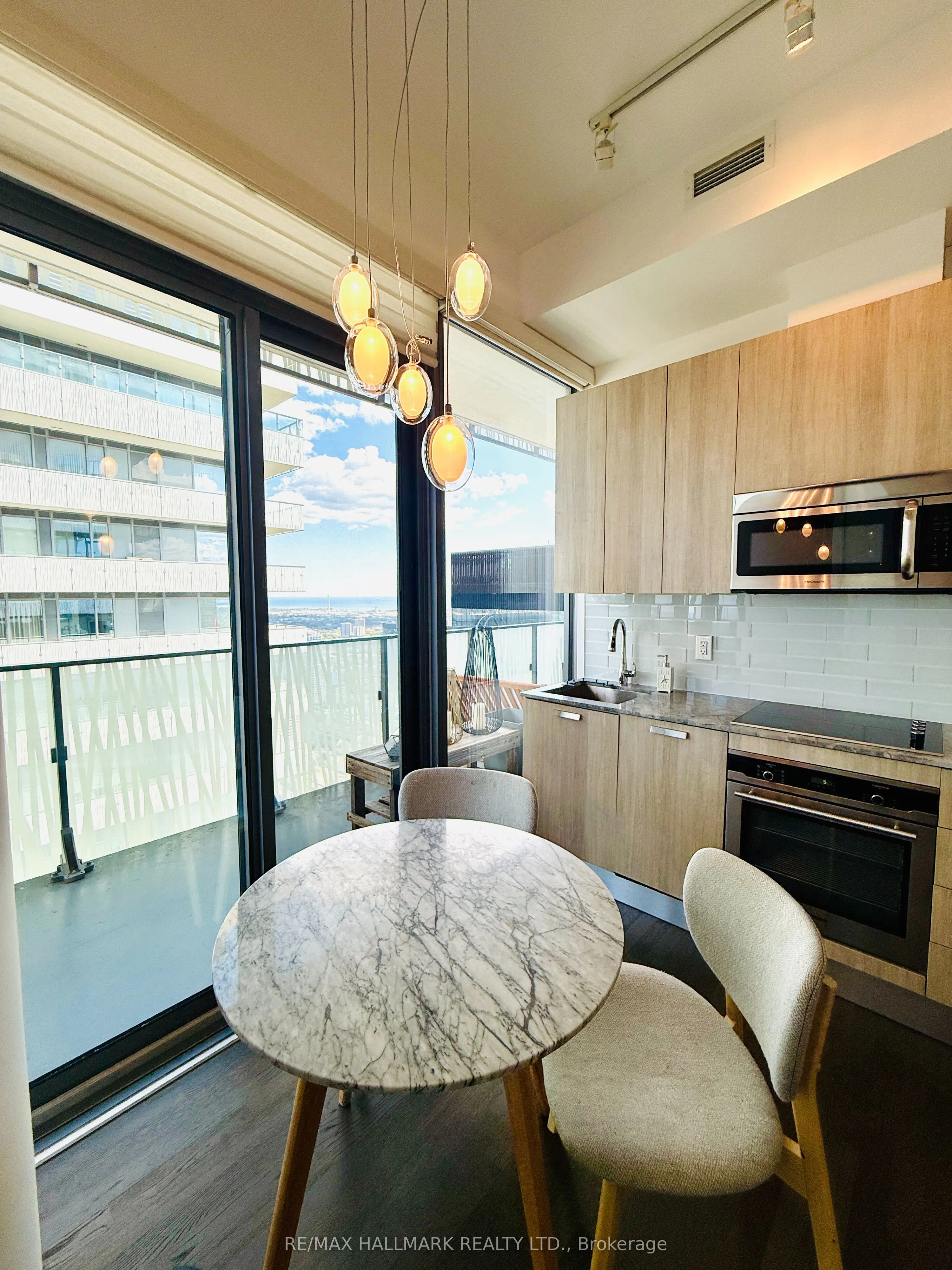 42 Charles Street E, #5301