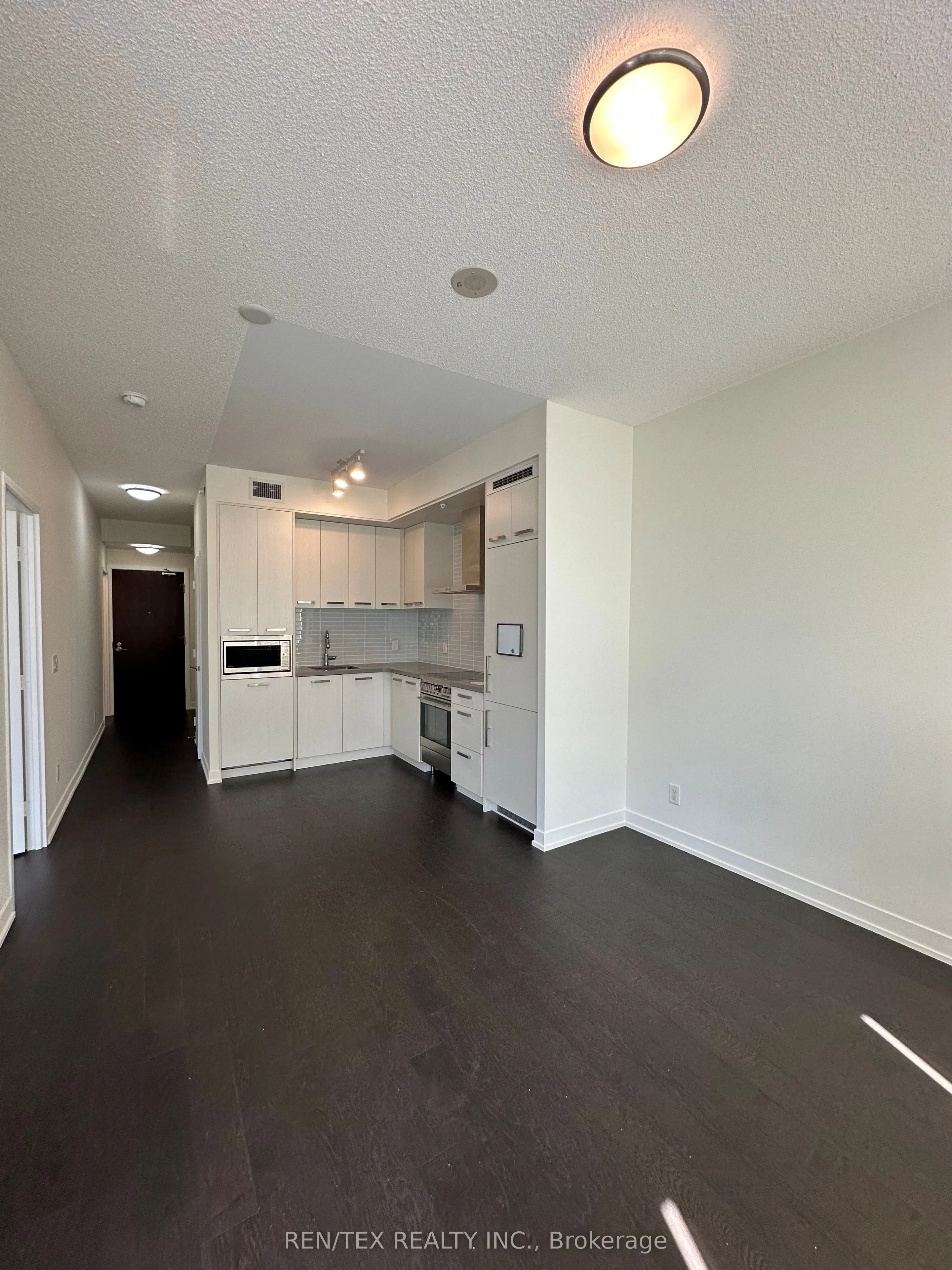 120 Bayview Avenue, #S307