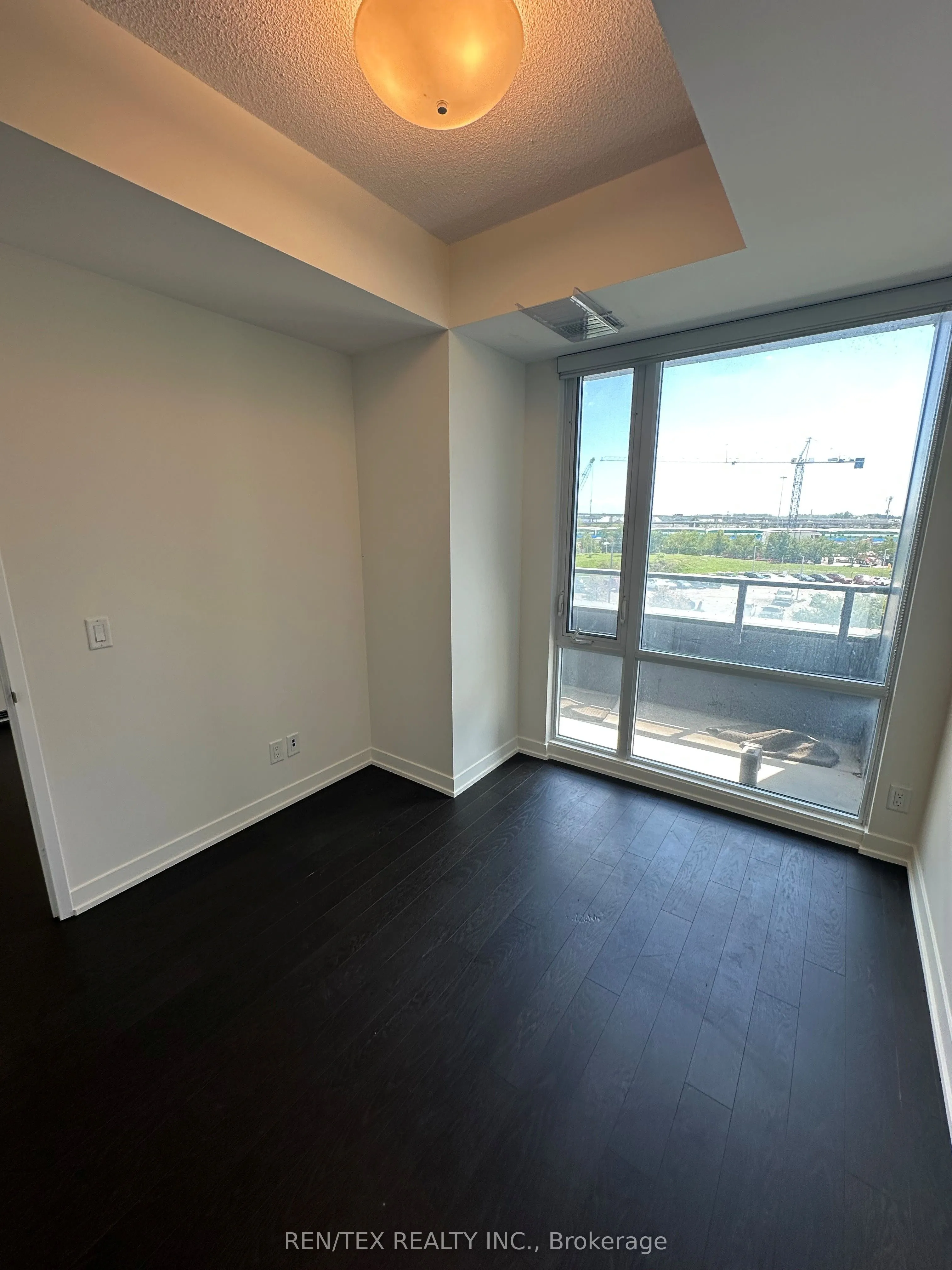 120 Bayview Avenue, #S307