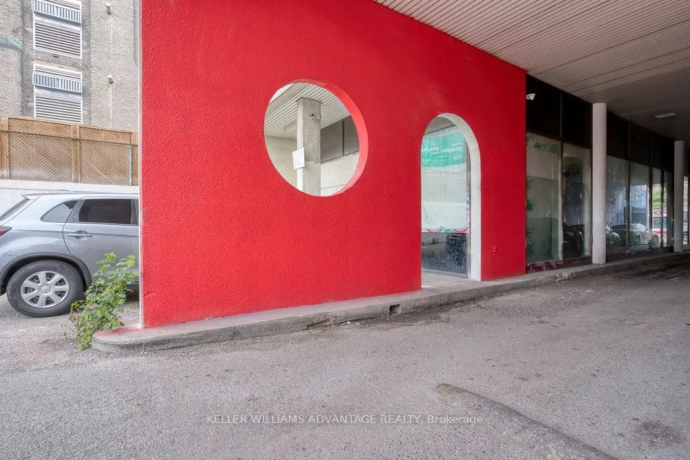 302 Spadina Avenue, #Basement
