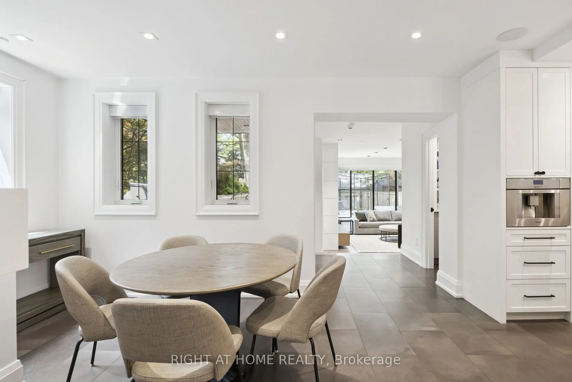 12 Millbank Avenue
