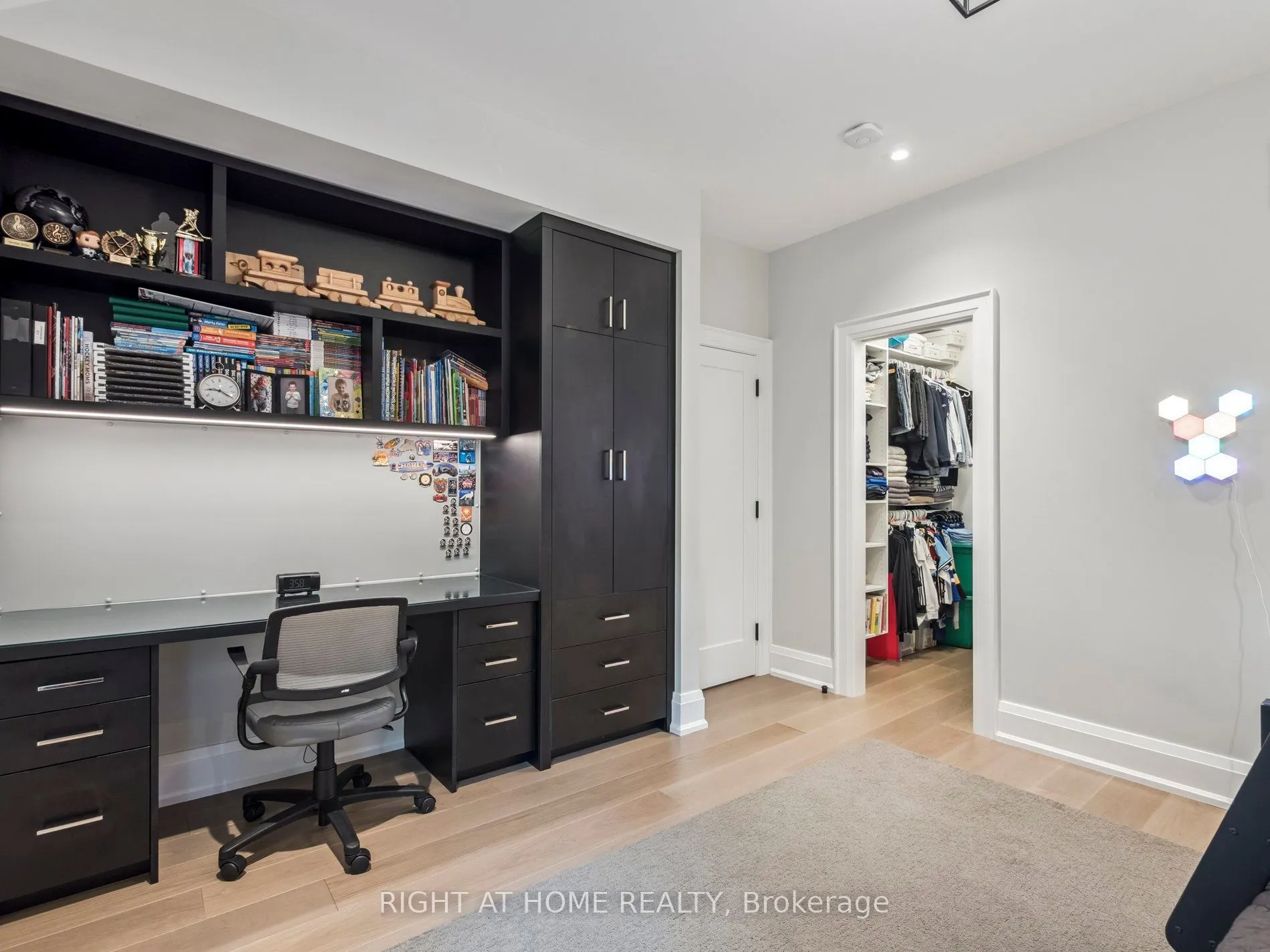 12 Millbank Avenue