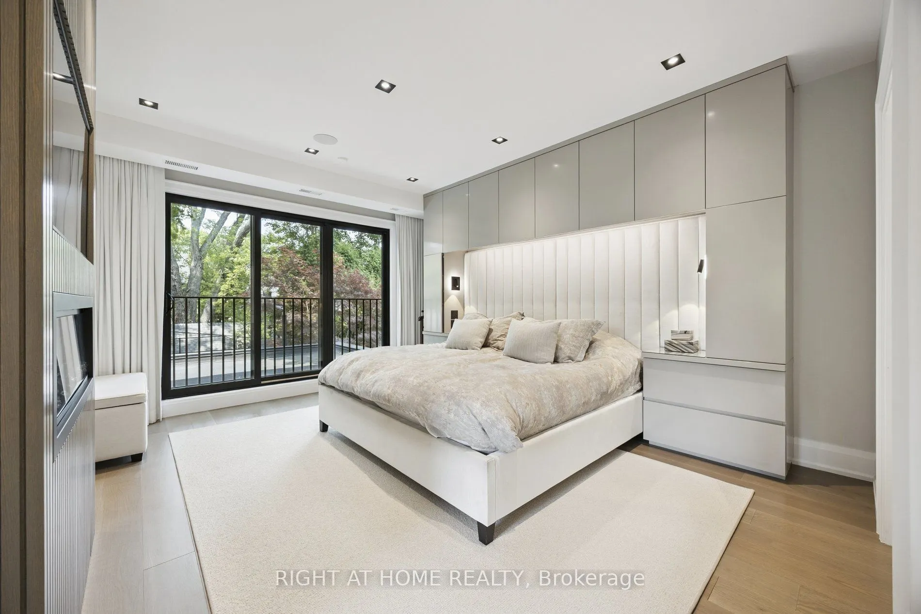 12 Millbank Avenue