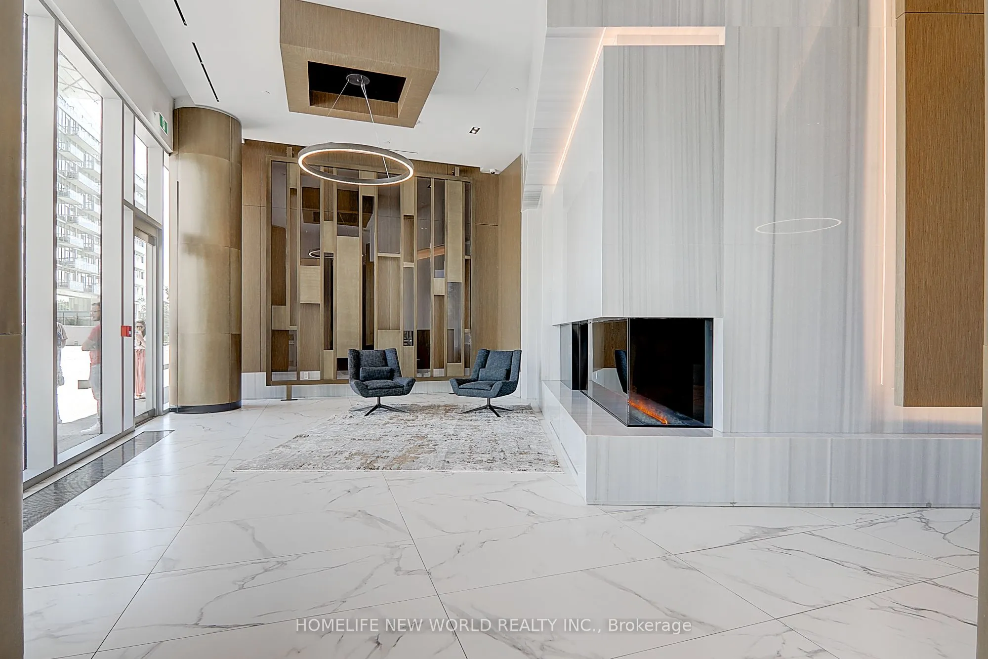 15 Queens Quay E, #2707