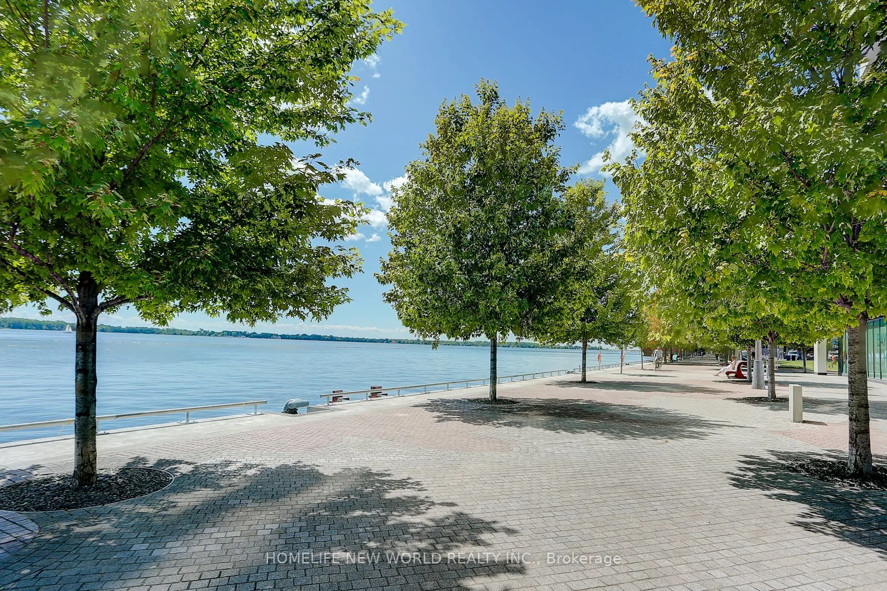 15 Queens Quay E, #2707