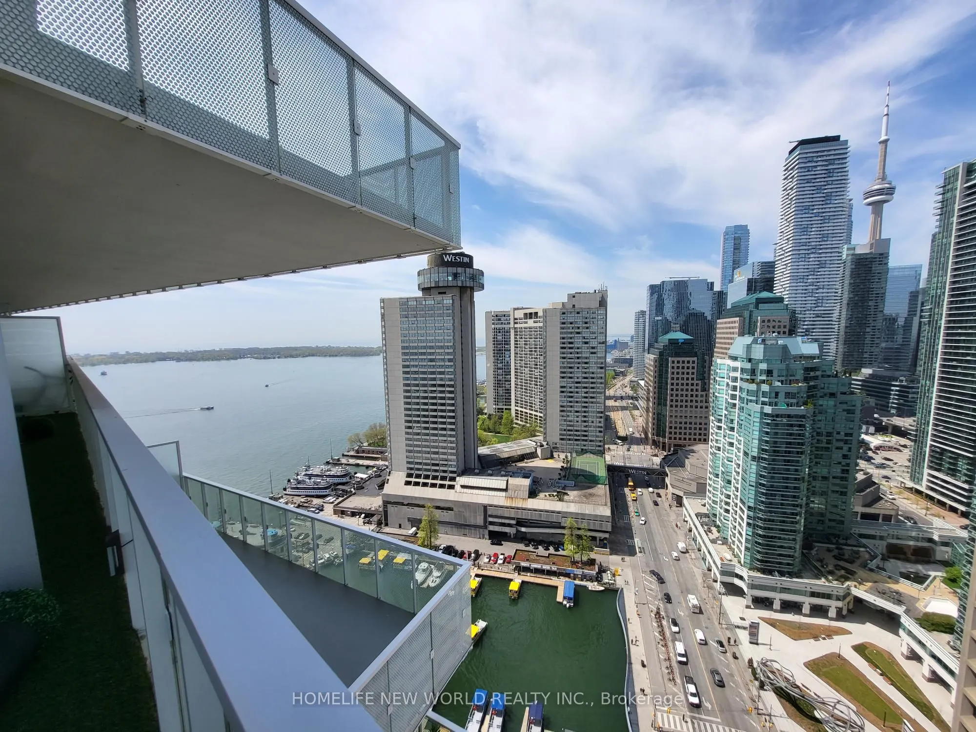 15 Queens Quay E, #2707