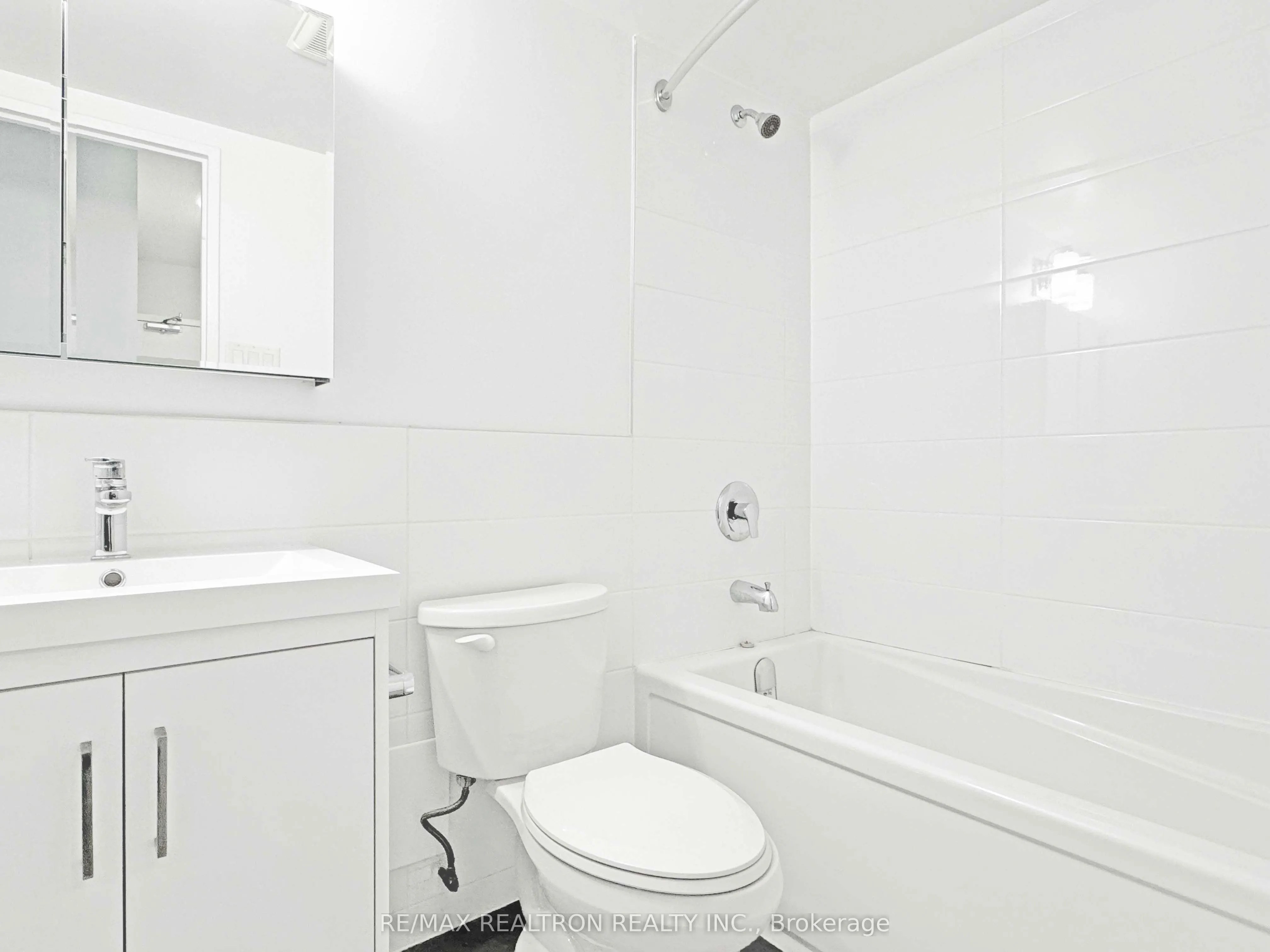 33 Isabella Street, #514
