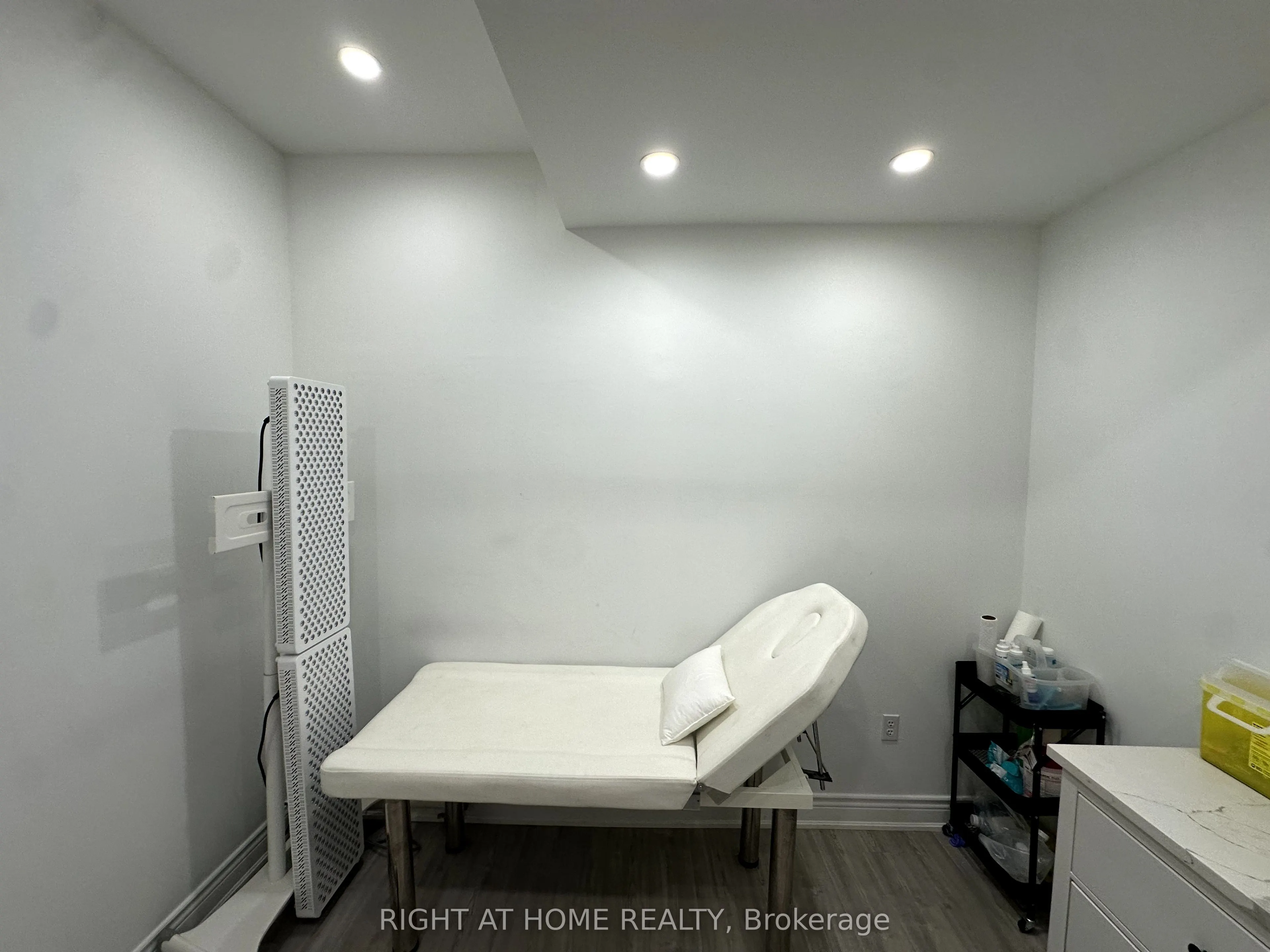 1639 Eglinton Avenue W, #Room 1