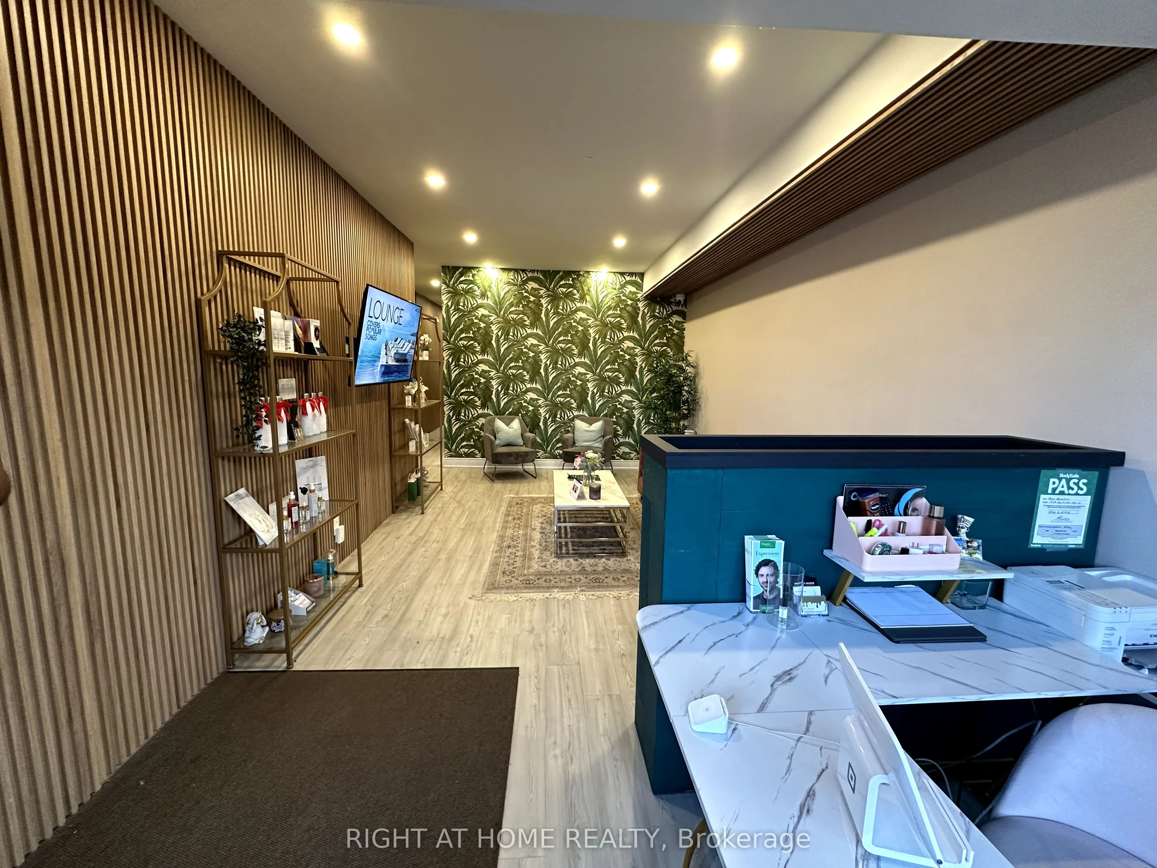 1639 Eglinton Avenue W, #Room 2