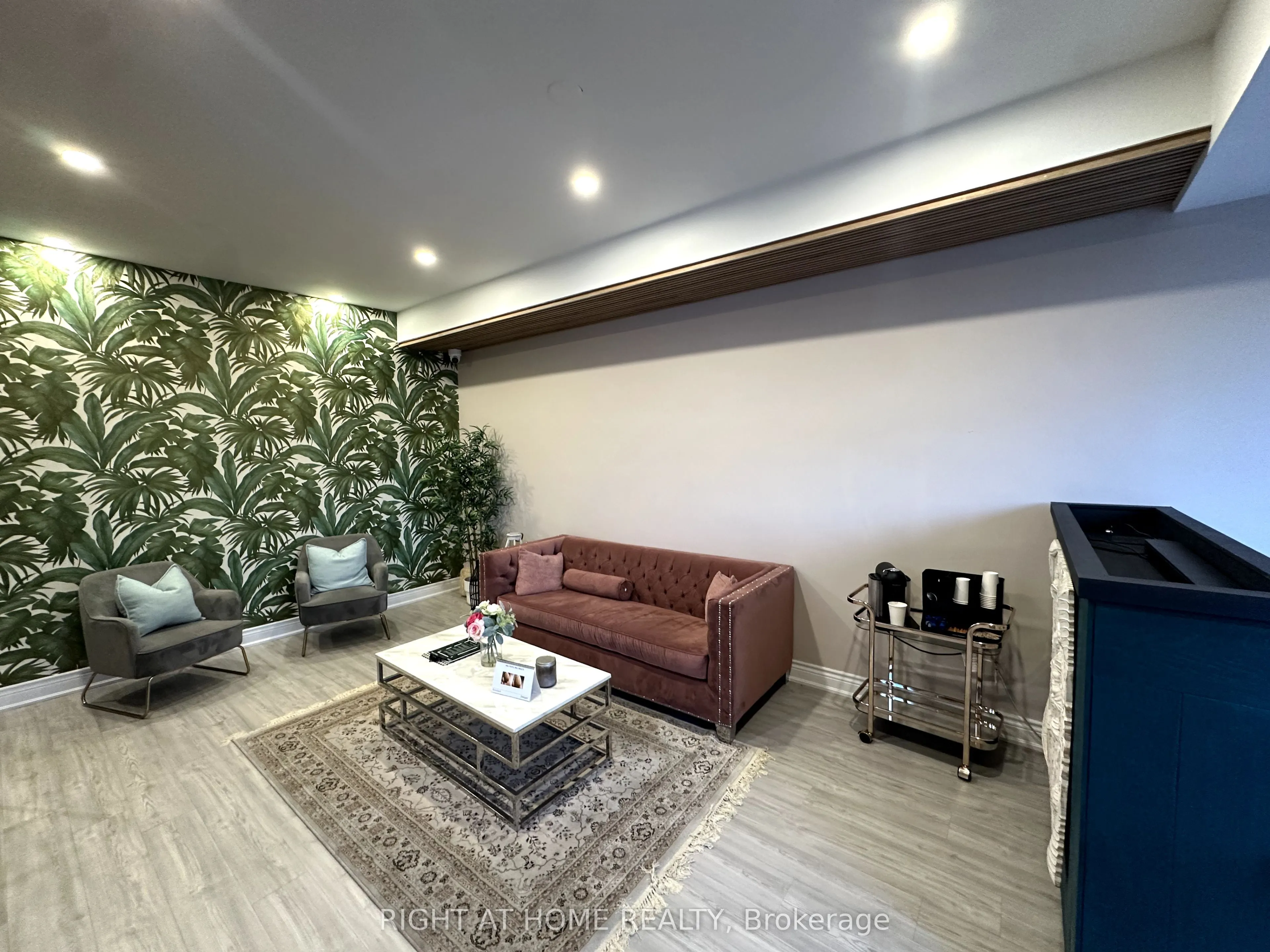 1639 Eglinton Avenue W, #Room 2