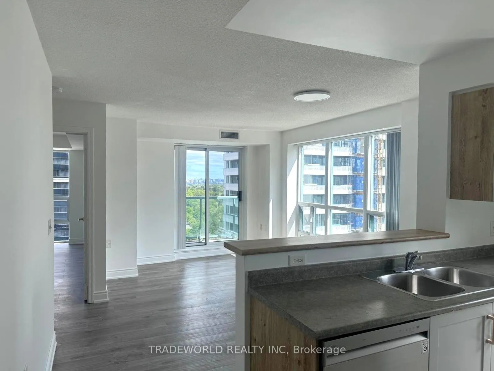 26 Olive Avenue, #1702
