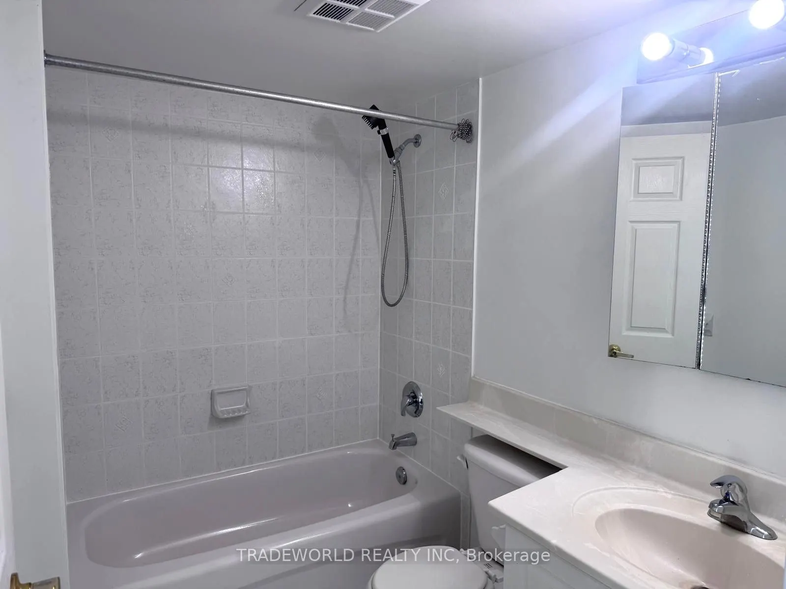 26 Olive Avenue, #1702
