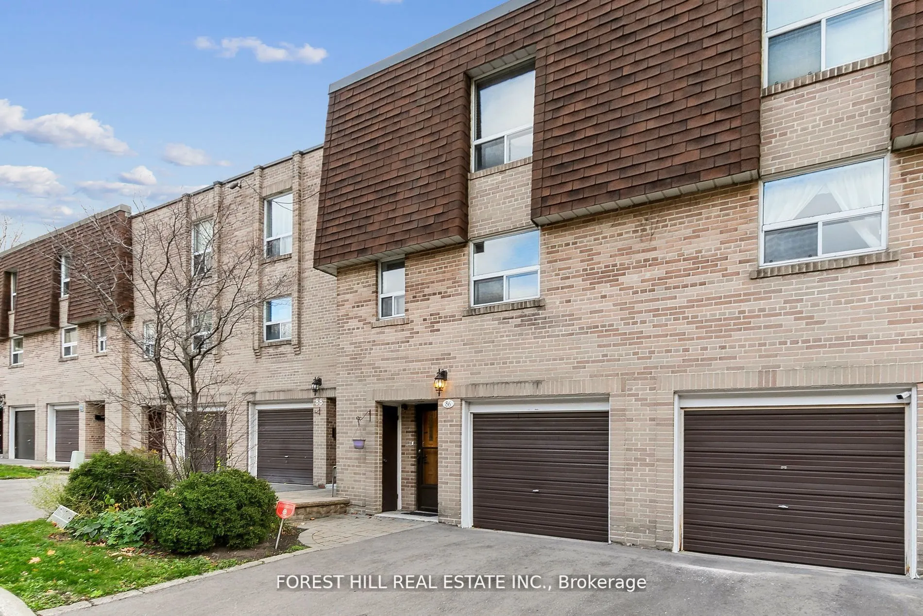 86 Village Greenway, #39