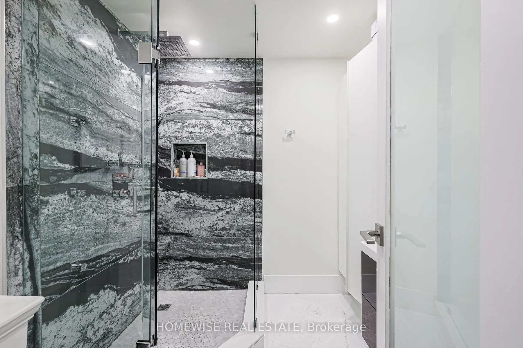2603 Bathurst Street, #308