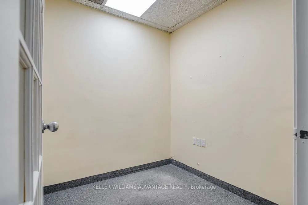 302 Spadina Avenue, #205+206