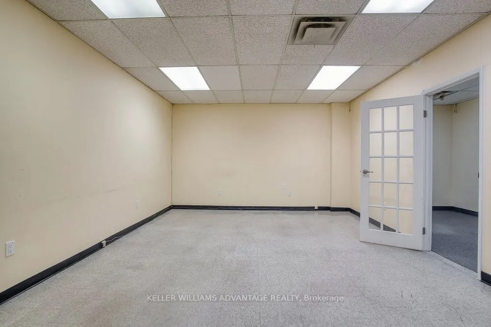 302 Spadina Avenue, #205+206