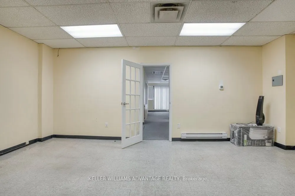 302 Spadina Avenue, #205+206