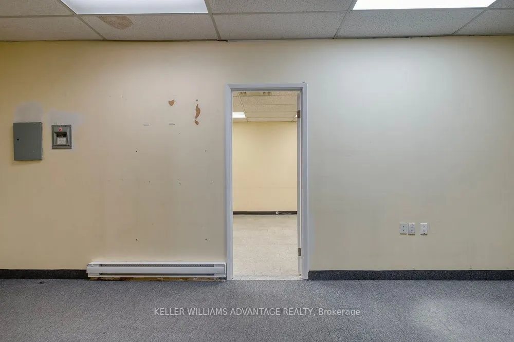 302 Spadina Avenue, #205+206
