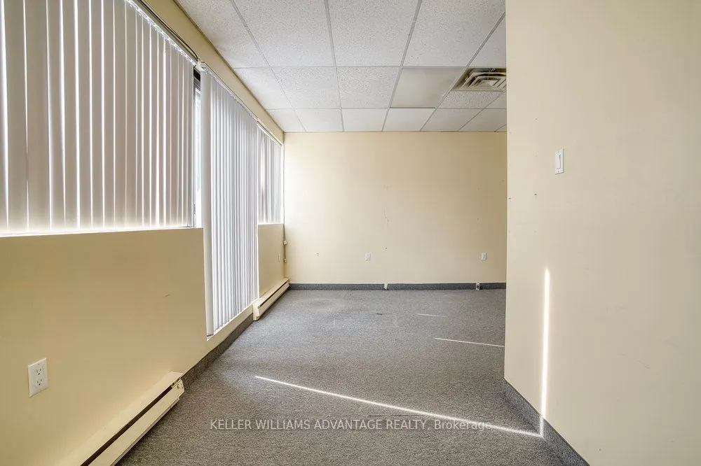 302 Spadina Avenue, #205+206
