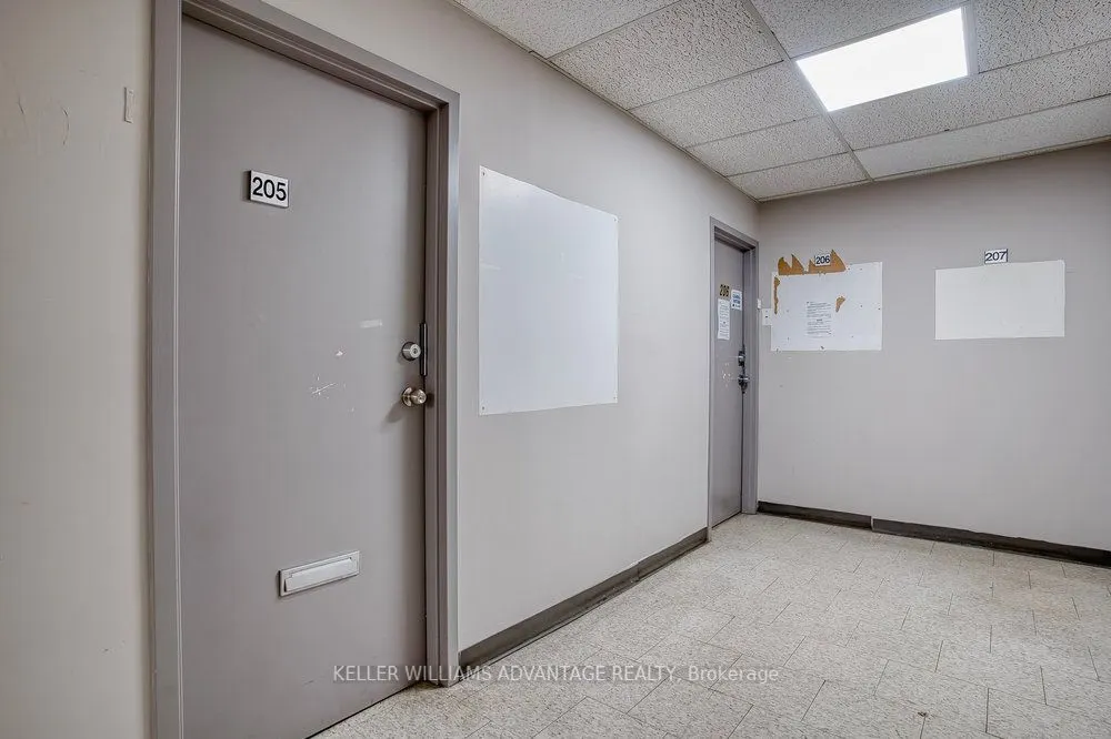 302 Spadina Avenue, #205+206