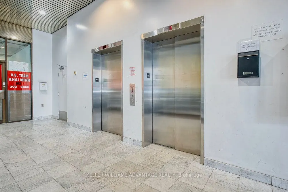 302 Spadina Avenue, #205+206