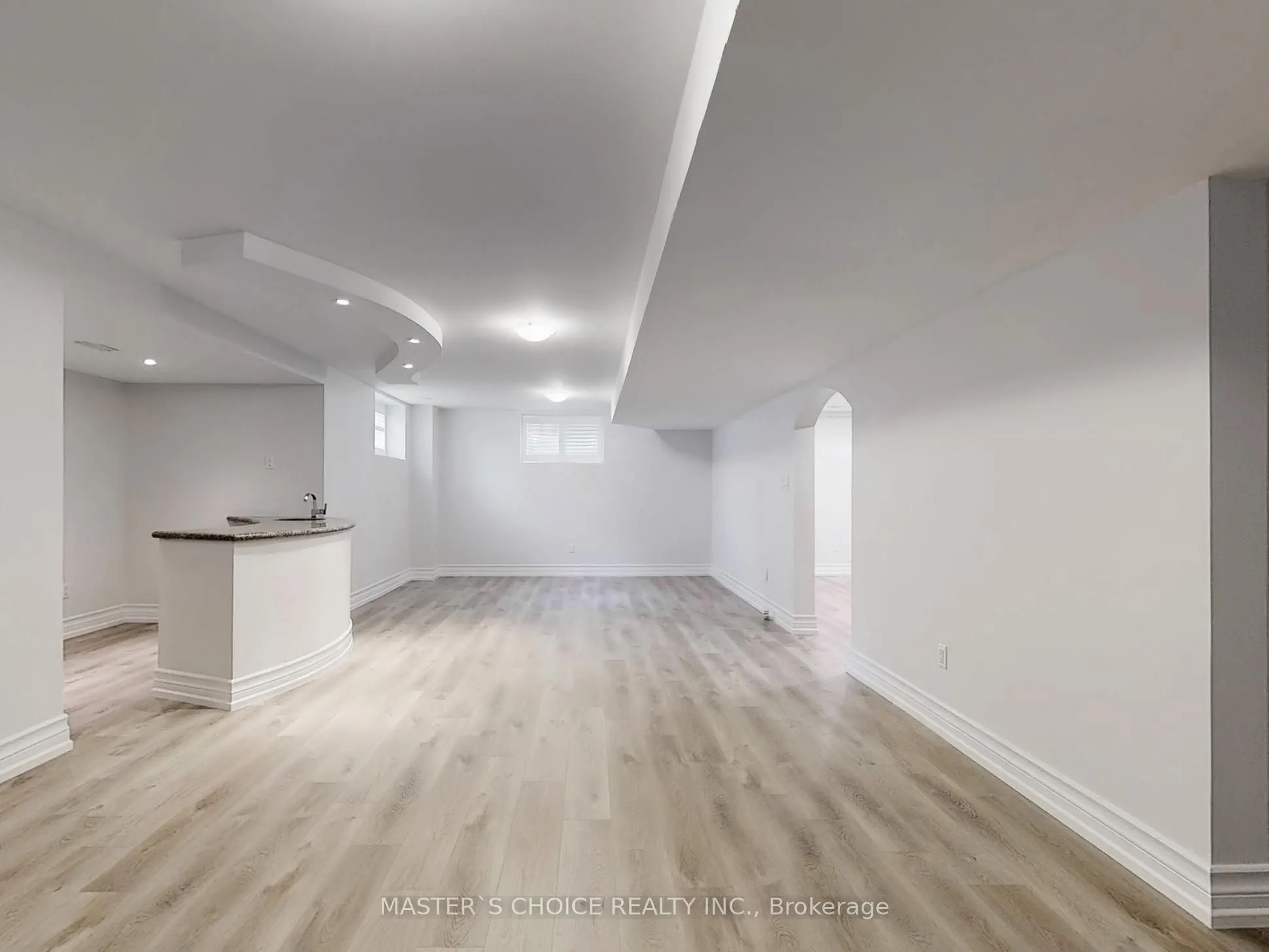 6 Terrace Avenue