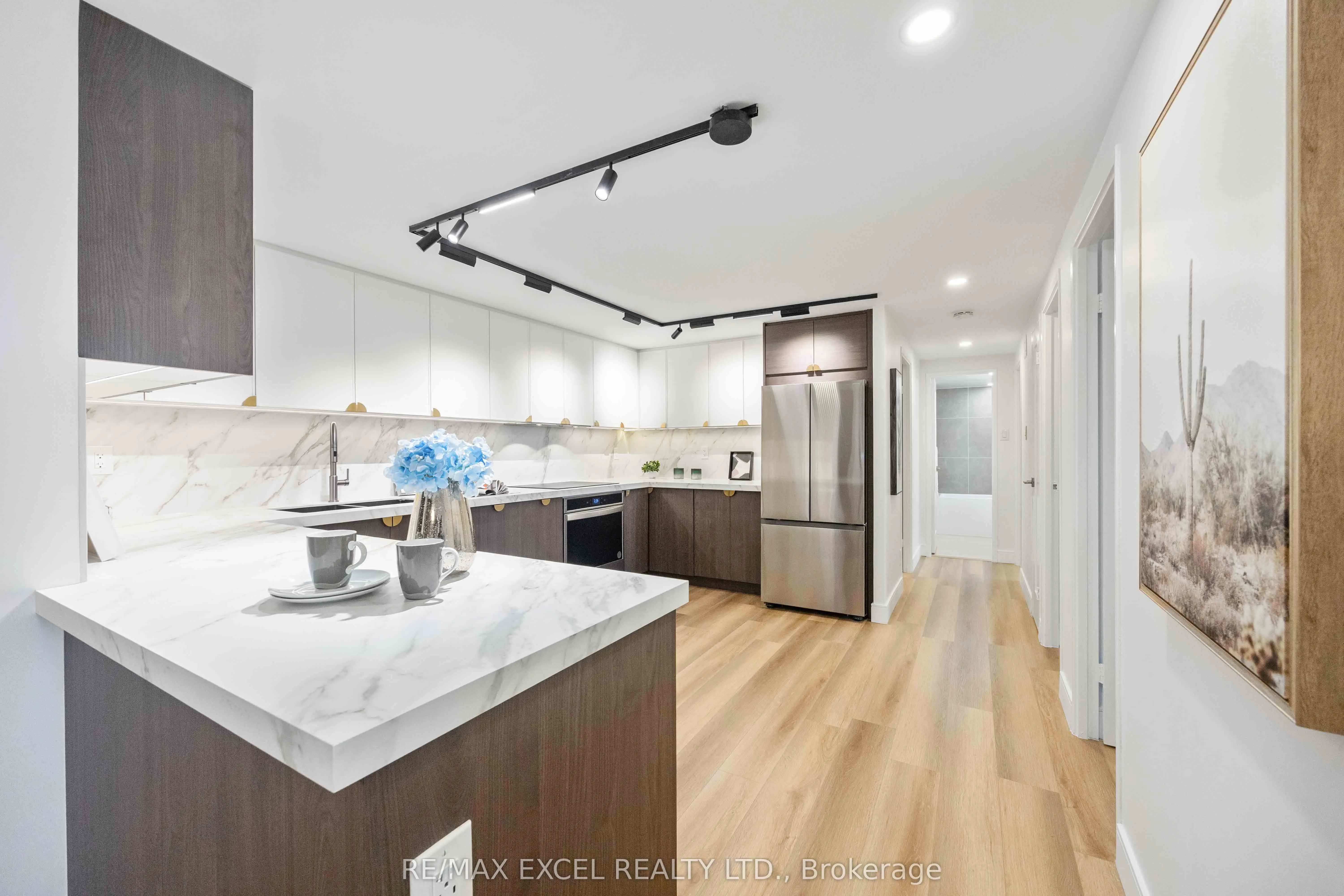 10 Tangreen Court, #801