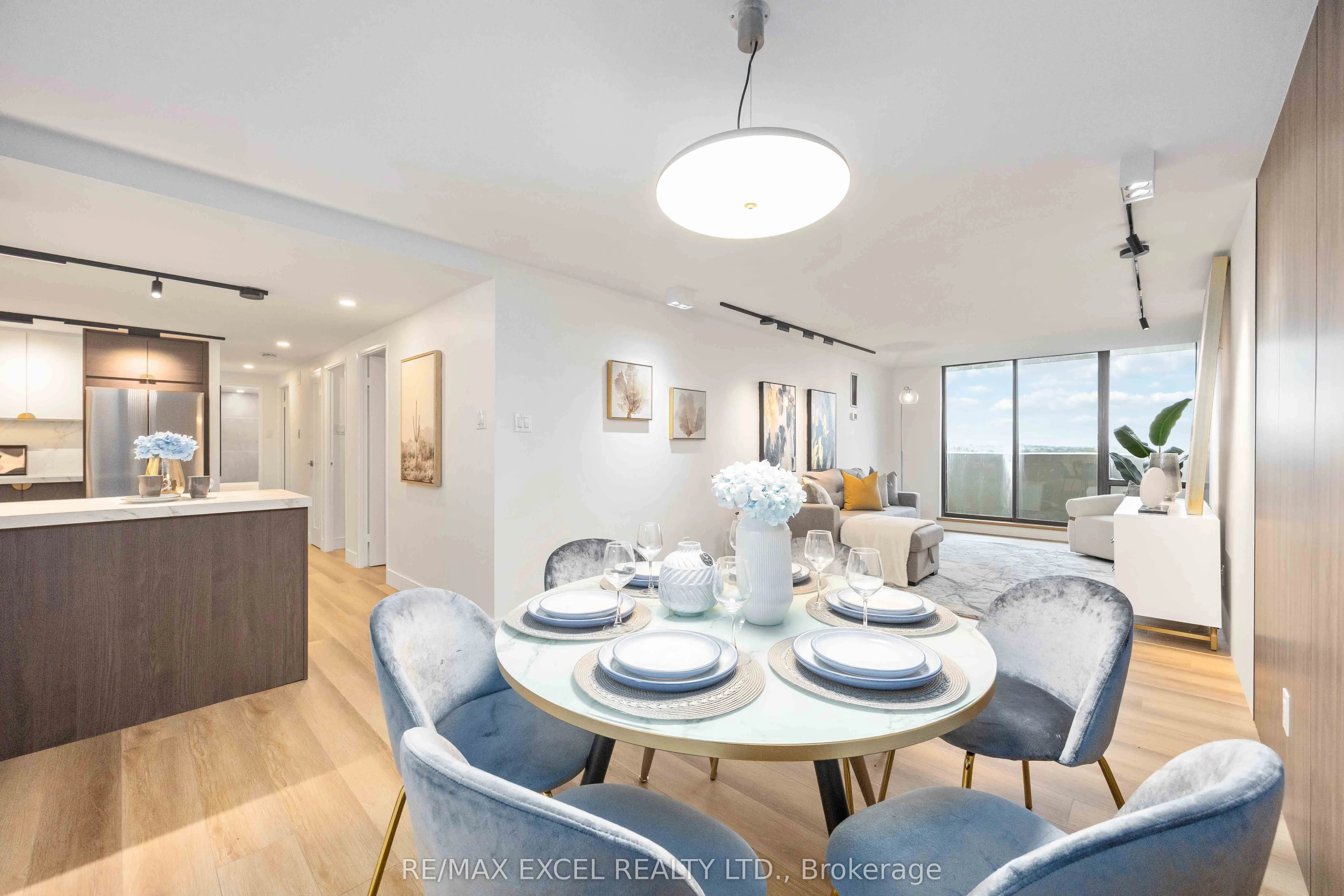 10 Tangreen Court, #801