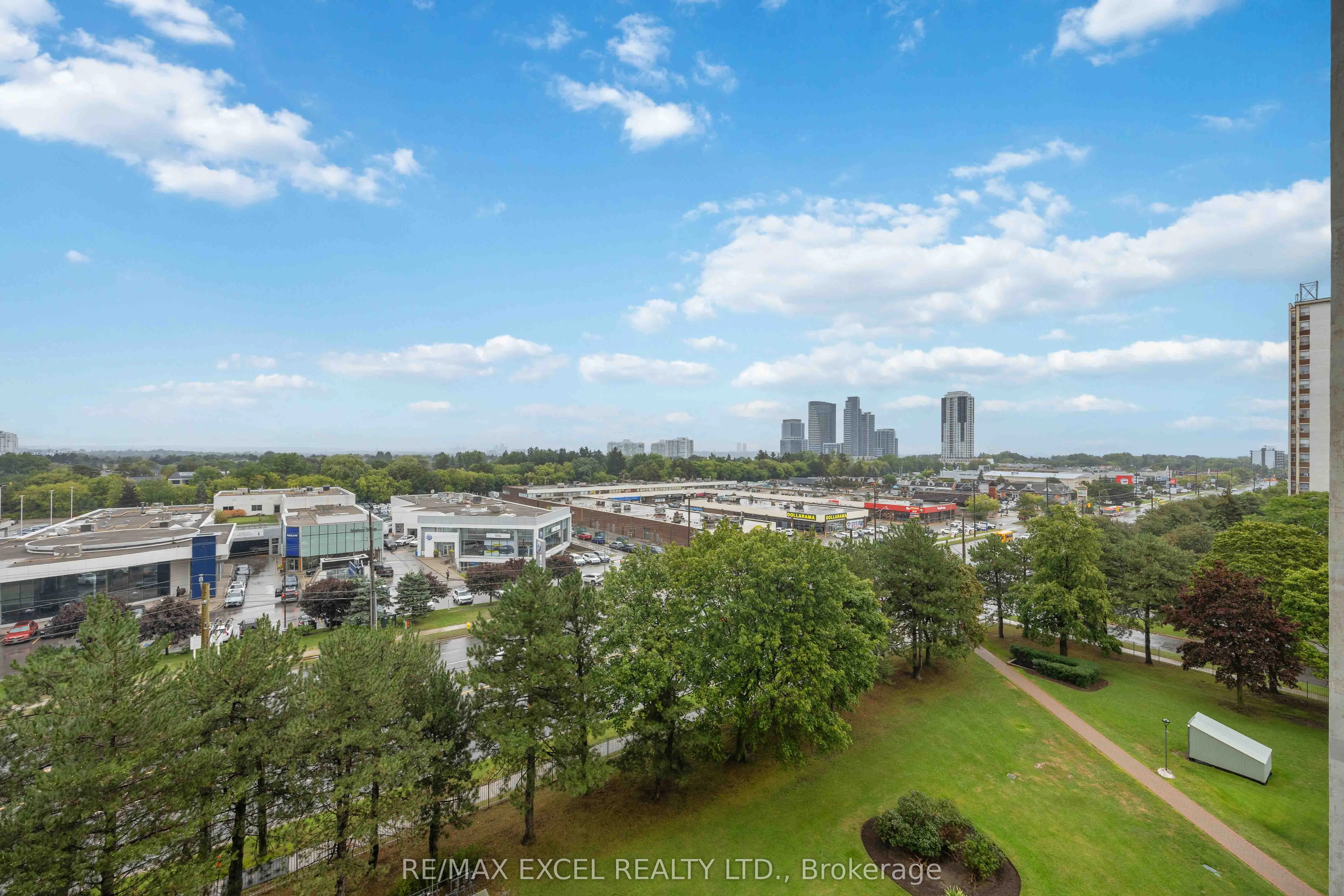 10 Tangreen Court, #801