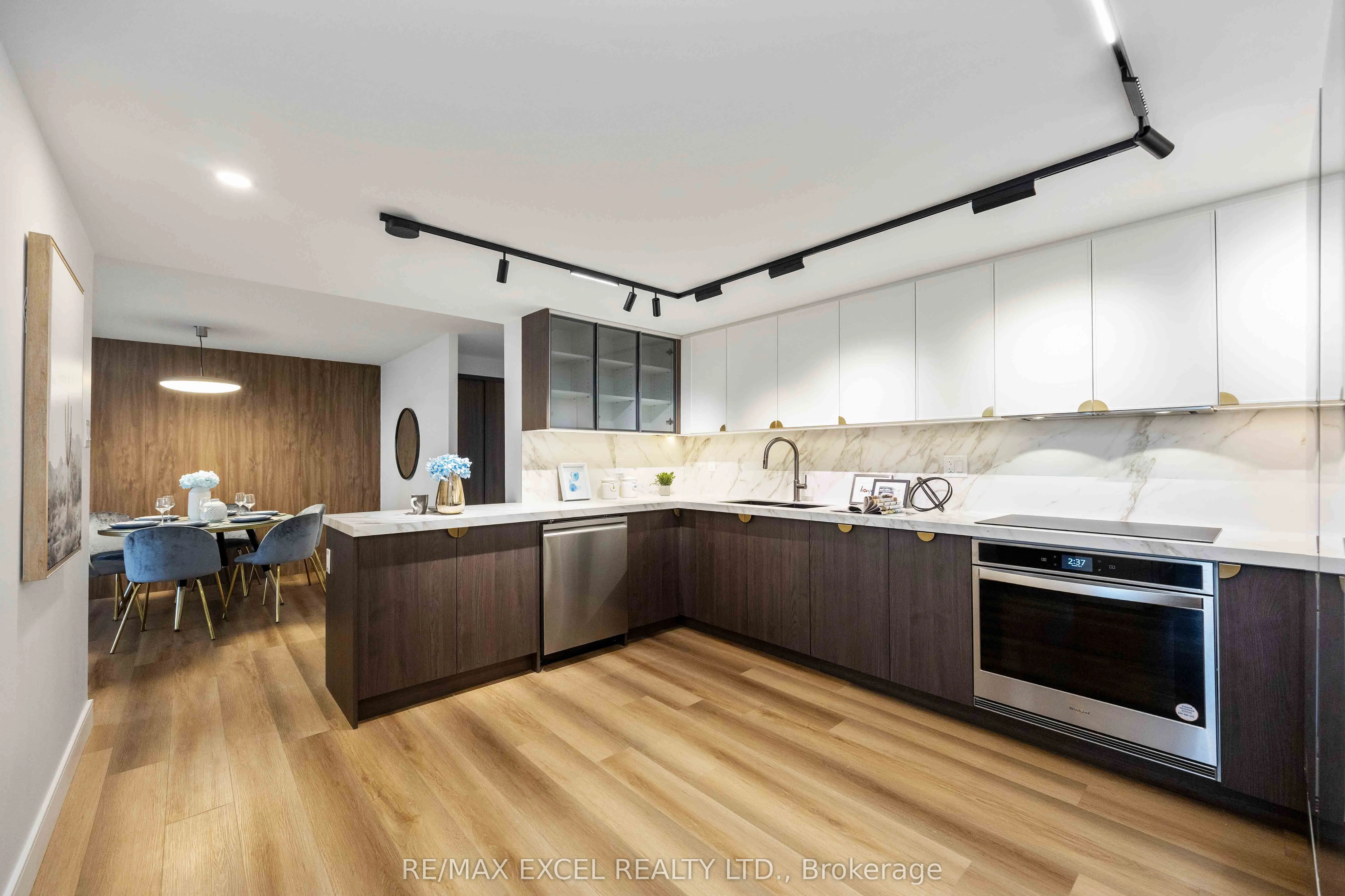 10 Tangreen Court, #801