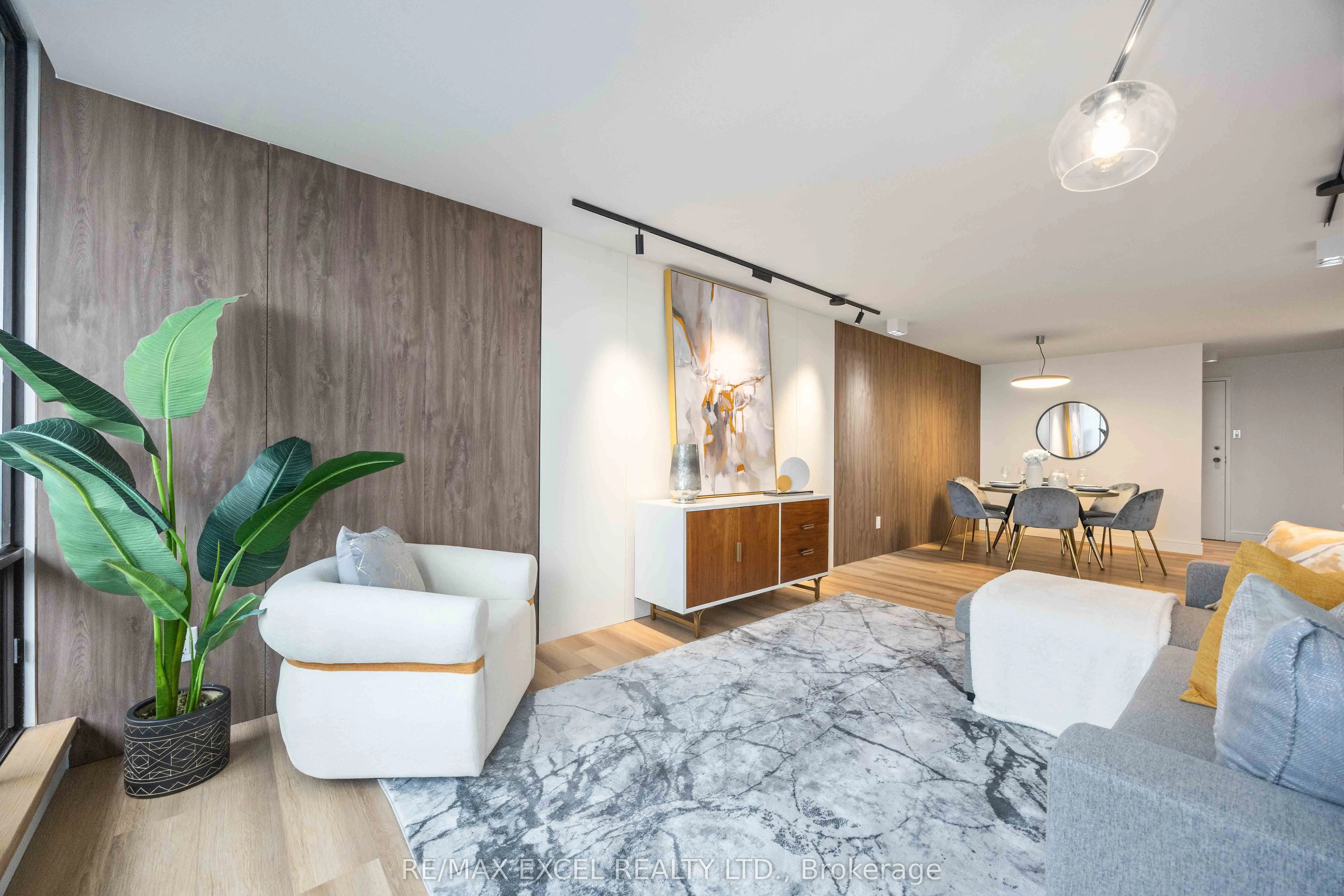 10 Tangreen Court, #801