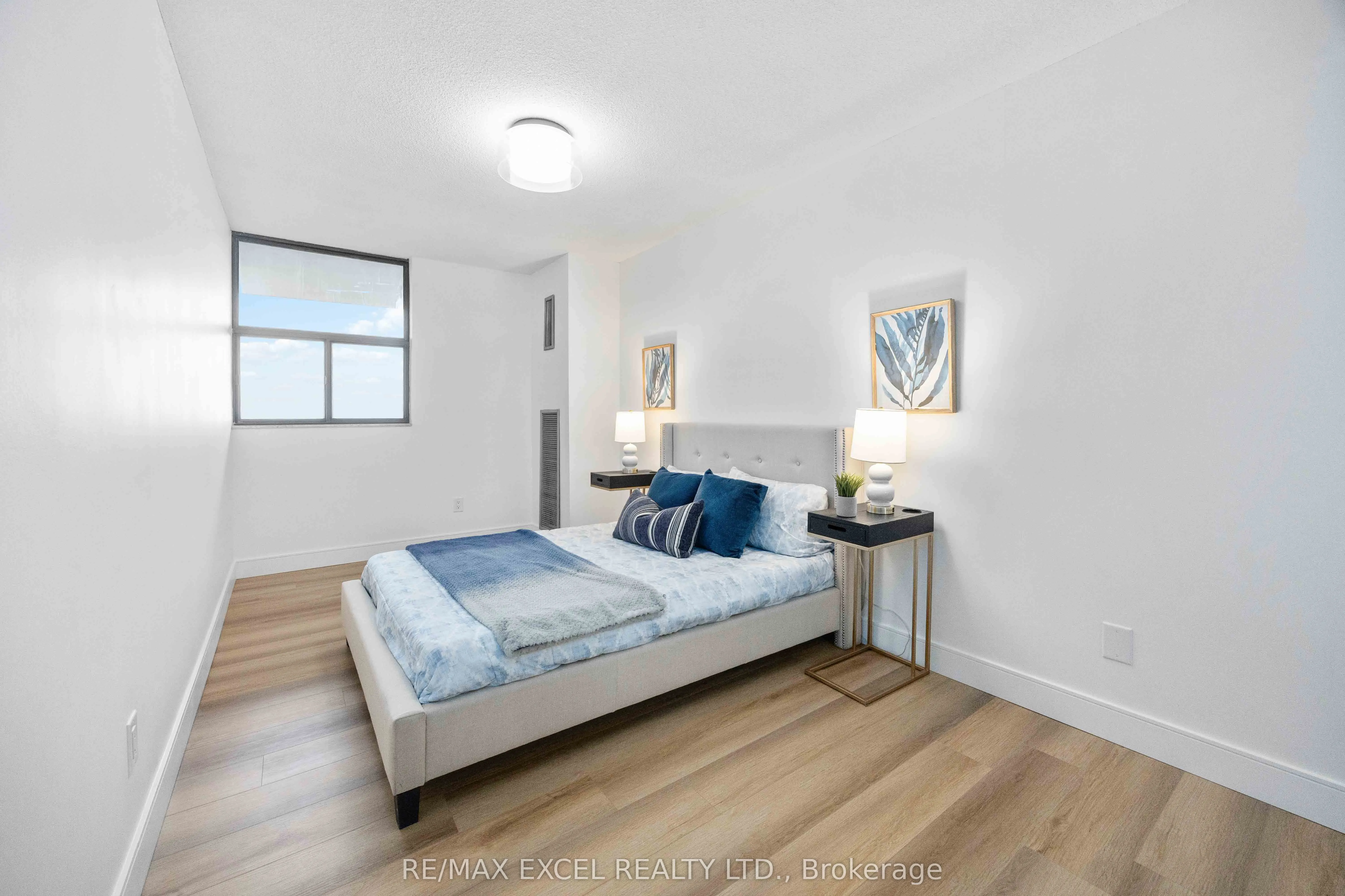 10 Tangreen Court, #801