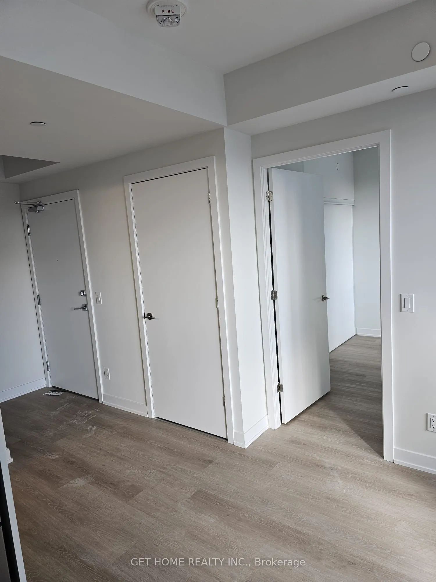 15 ELLERSLIE Avenue, #603
