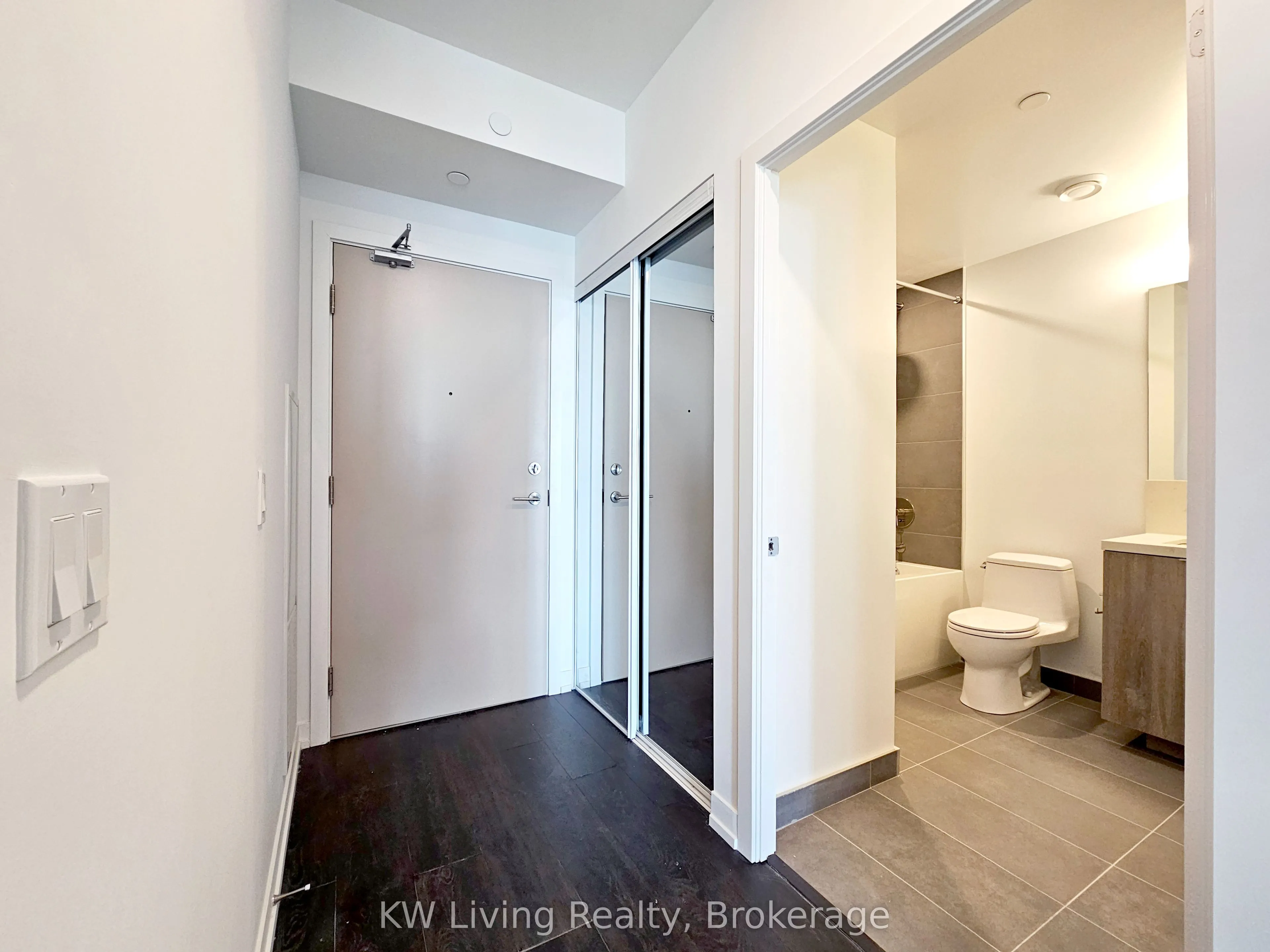 2020 Bathurst Street, #1603