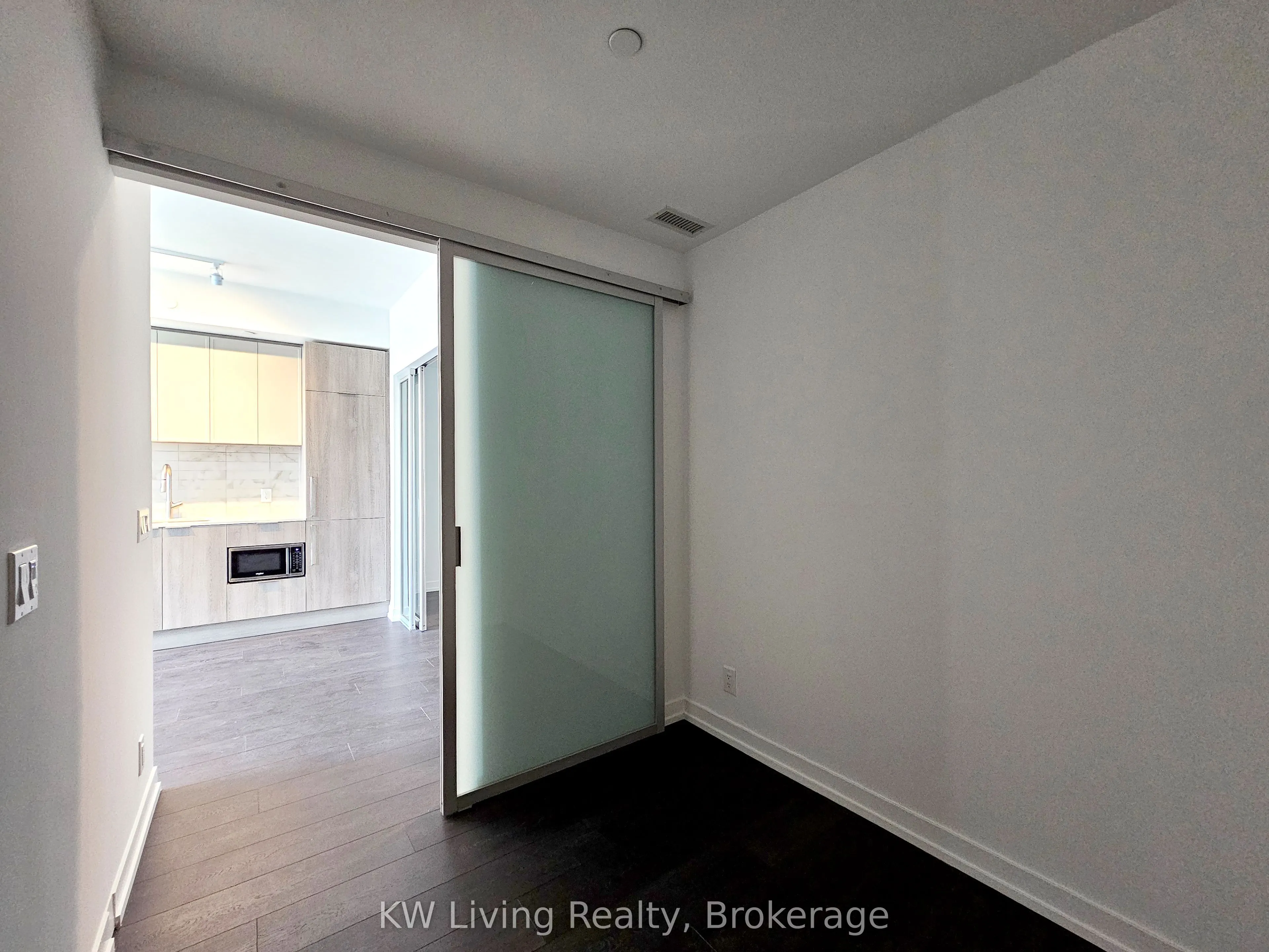 2020 Bathurst Street, #1603