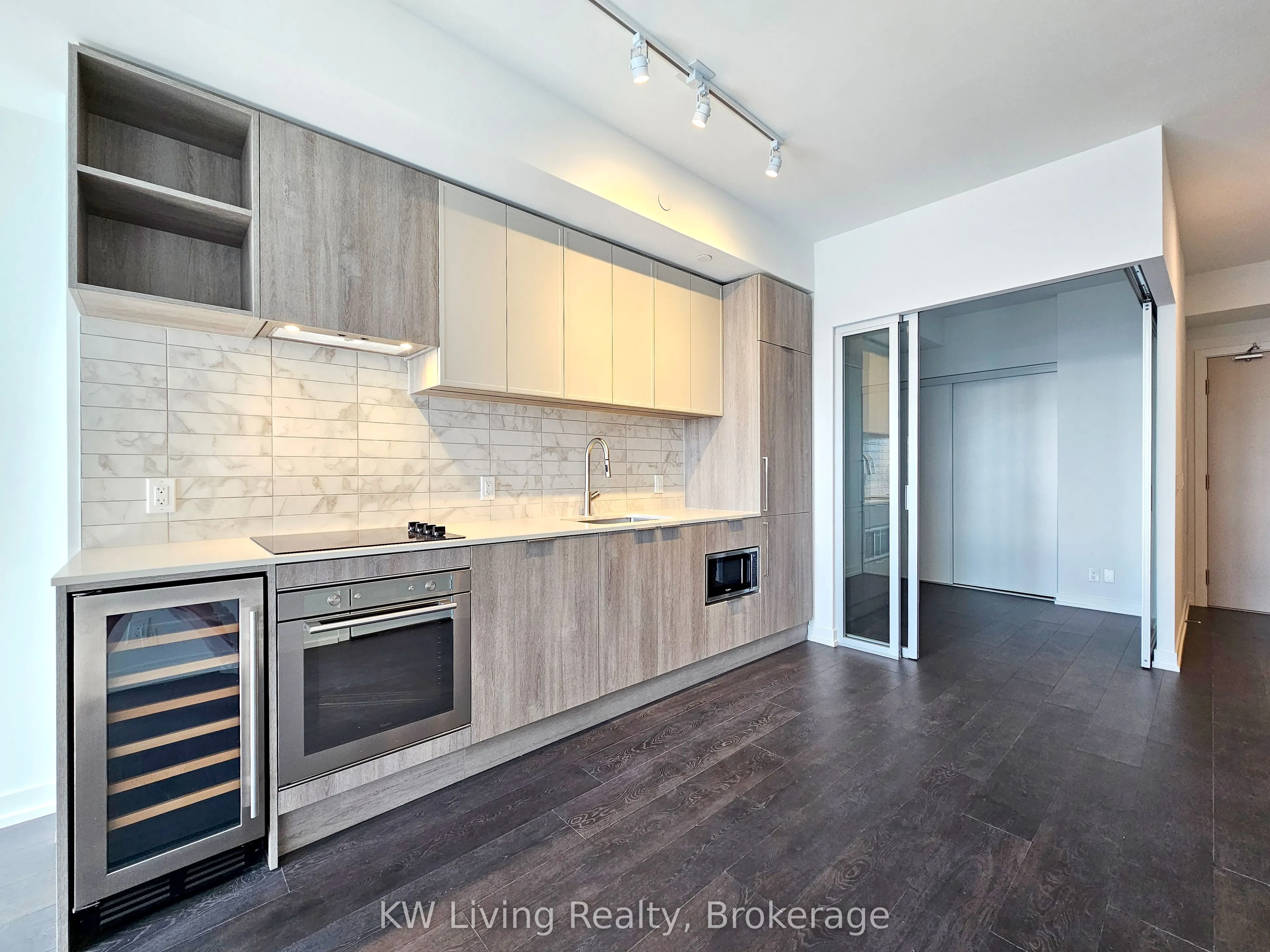 2020 Bathurst Street, #1603