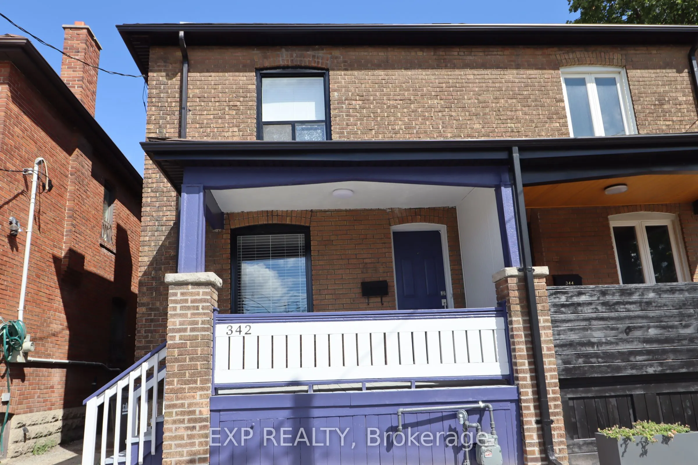 342 Eglinton Avenue E