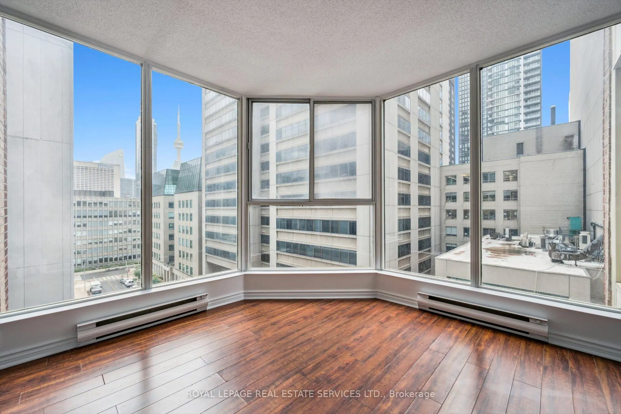 55 Centre Avenue, #703