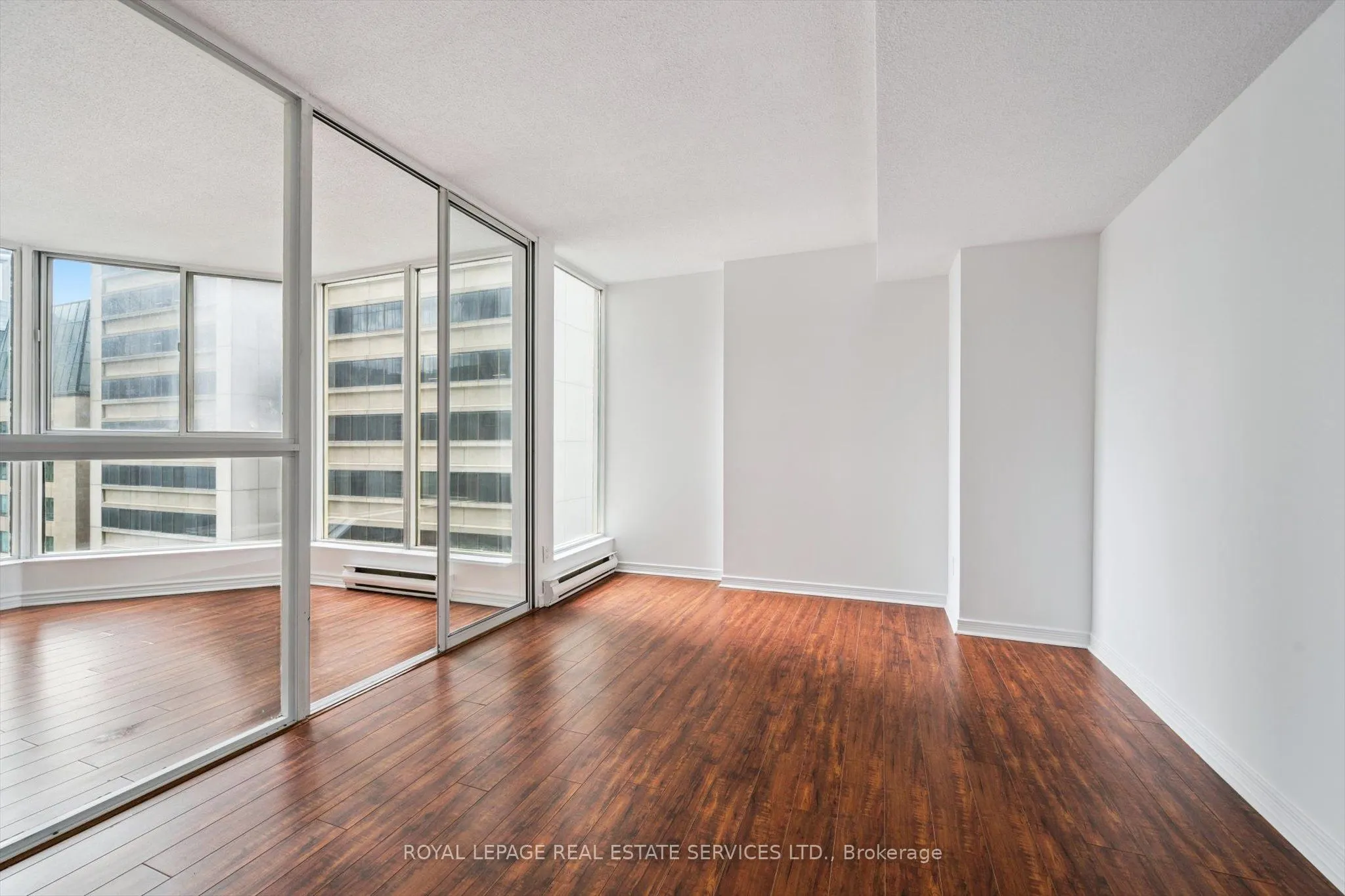 55 Centre Avenue, #703