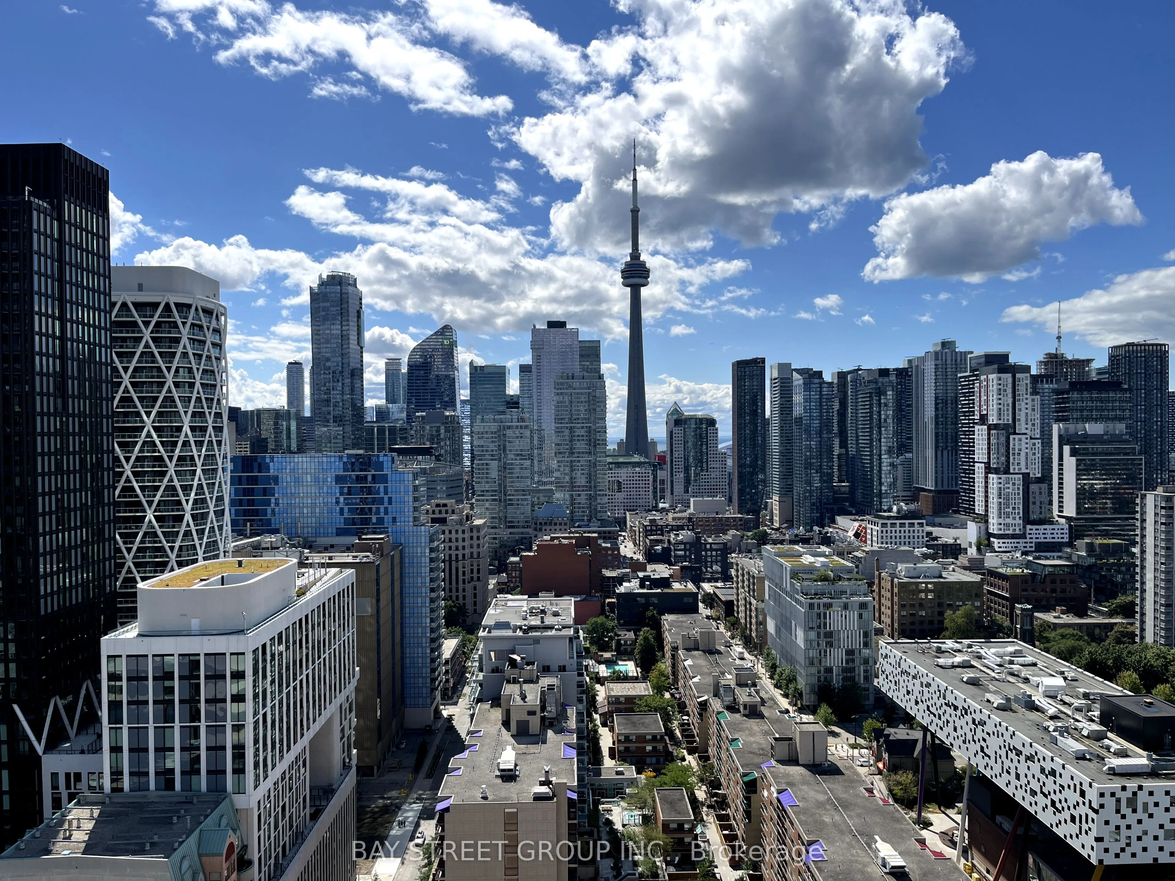 280 Dundas Street W, #2707