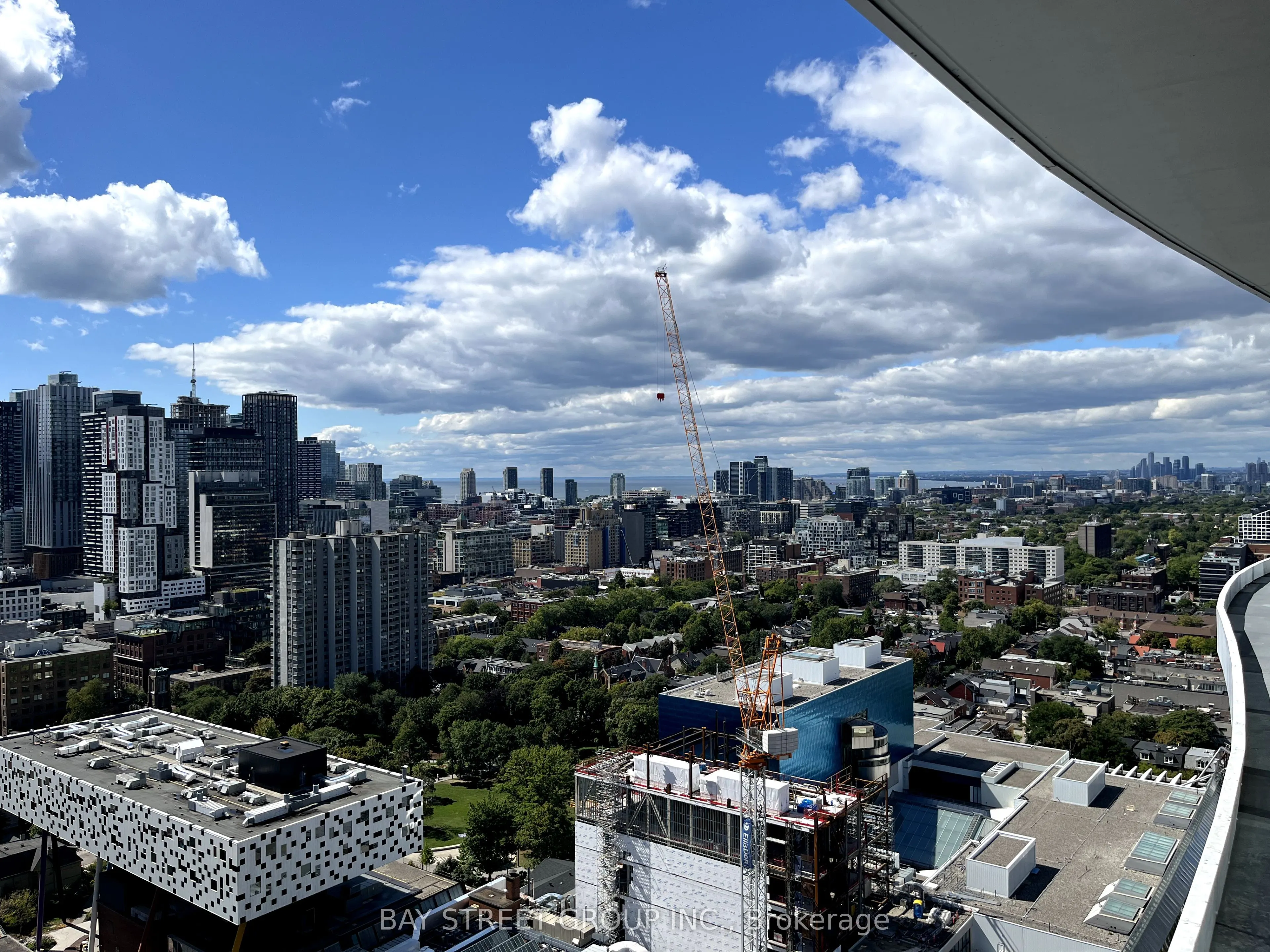 280 Dundas Street W, #2707