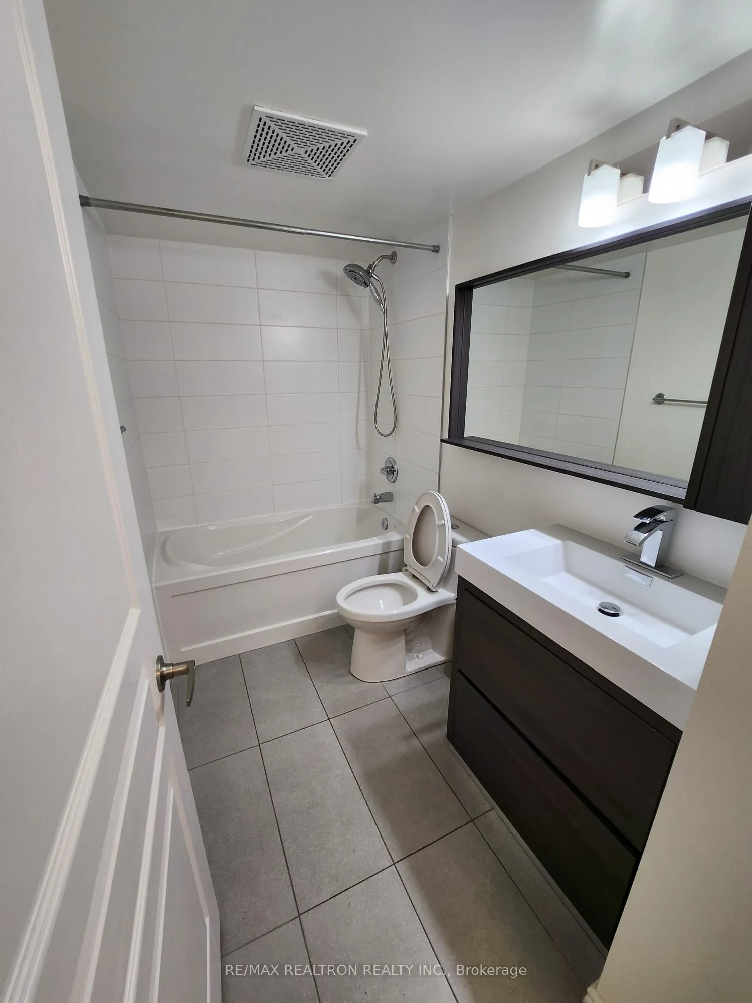 503 Beecroft Road, #1208